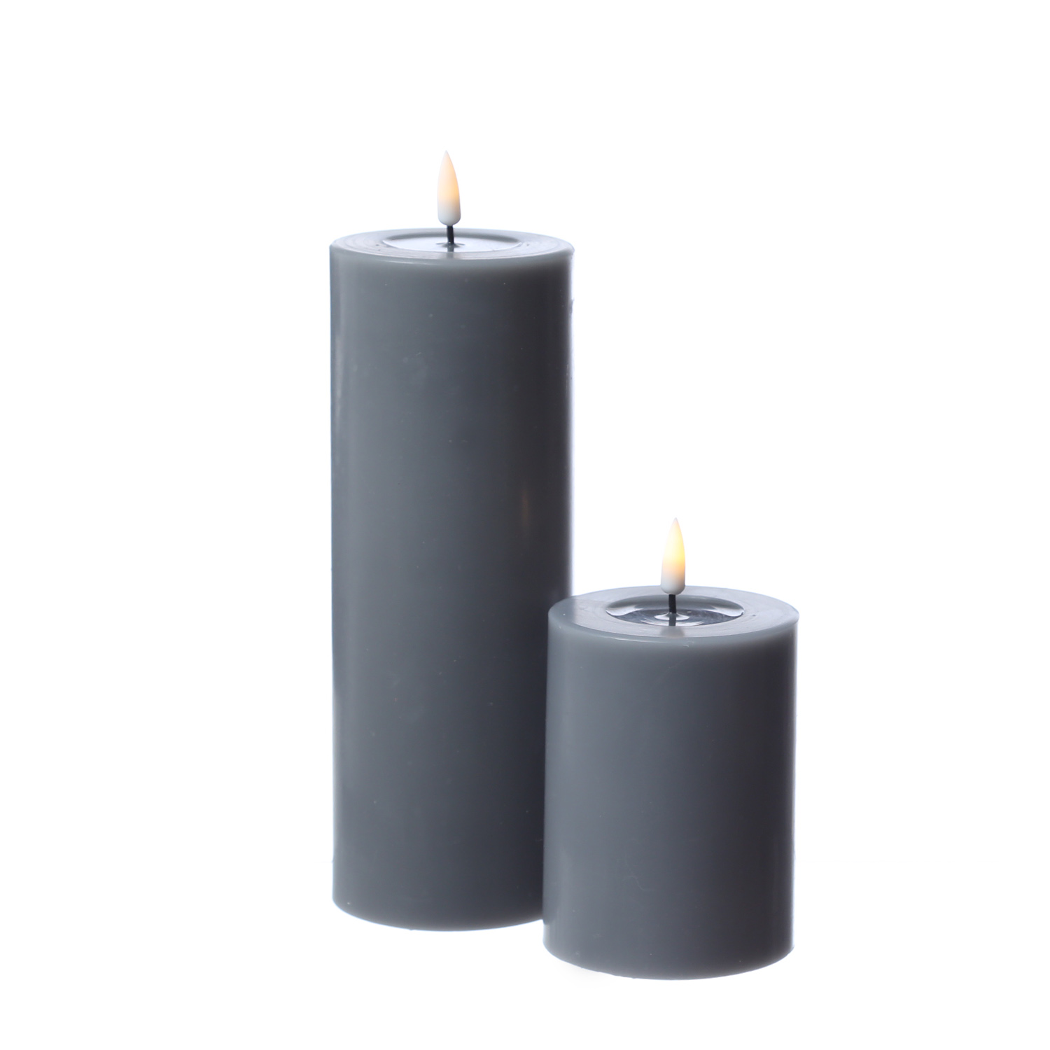 LED Stumpenkerze MIA - Echtwachs - realistische 3D Flamme - H: 10cm - Batteriebetrieb - grau LED Stumpenkerze MIA - Echtwachs - realistische 3D Flamme - H: 10cm - Batteriebetrieb - grau