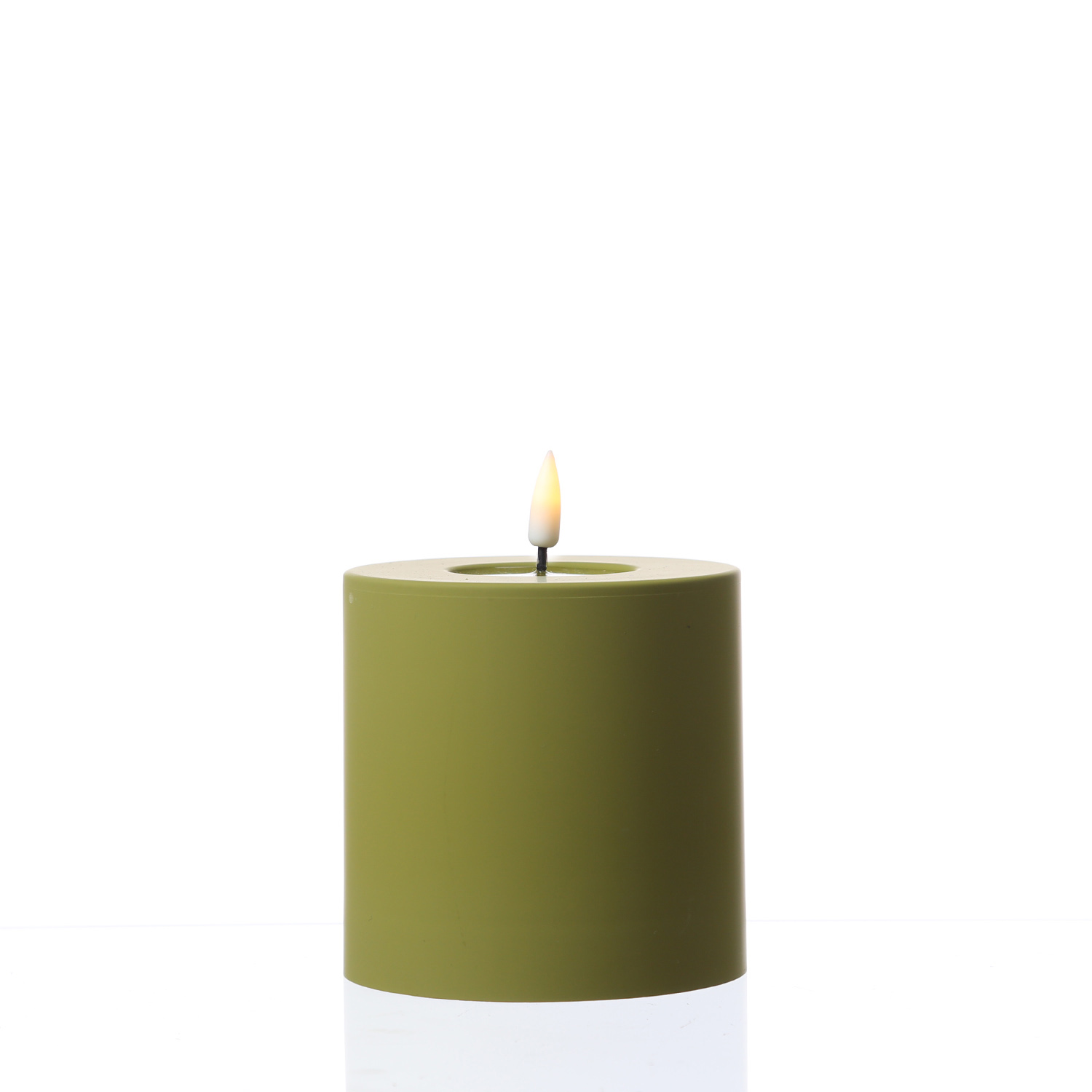 LED Stumpenkerze MIA - Kunststoff - 3D Flamme - H: 10cm - D: 10cm - für Außen - olivgrün