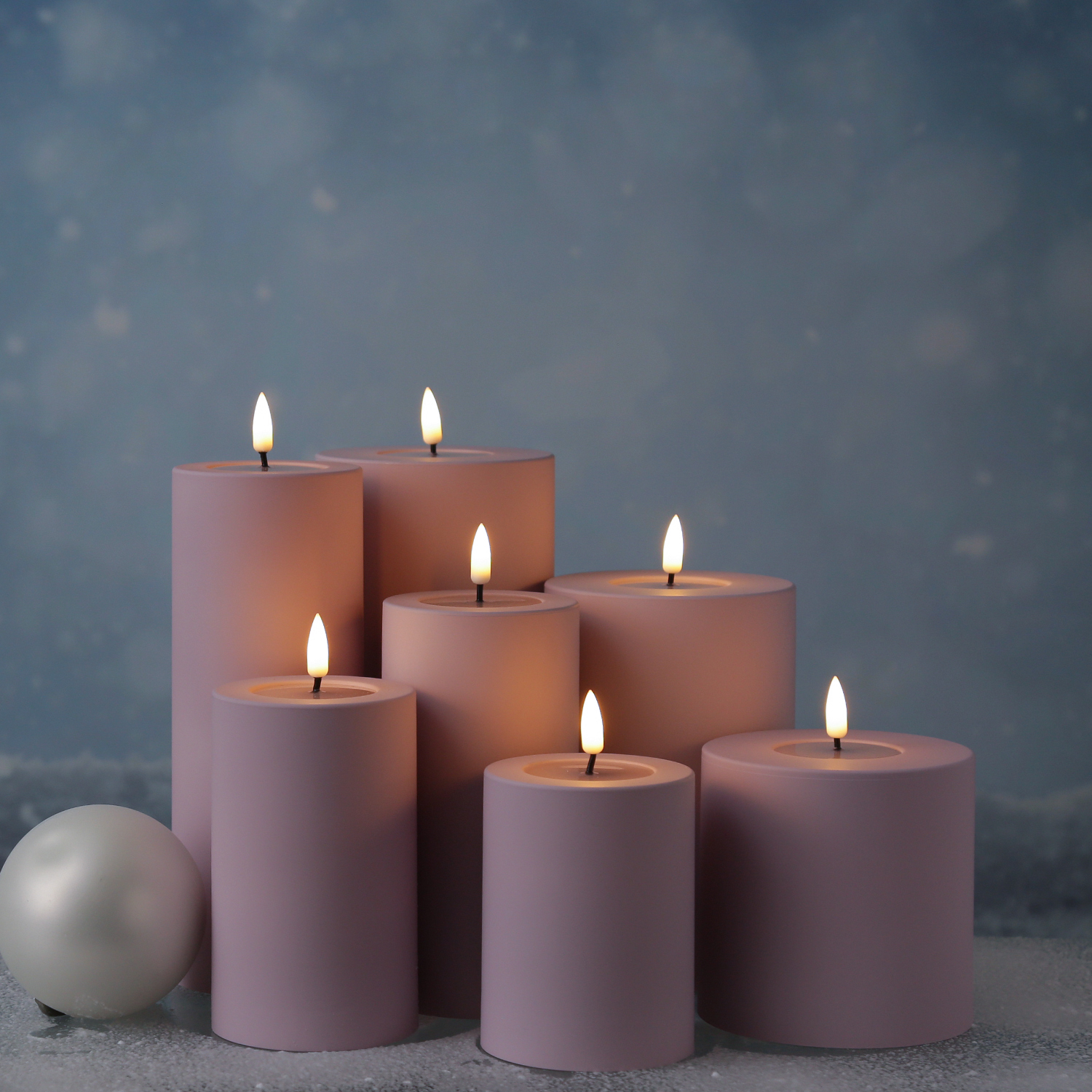 LED Stumpenkerze MIA - Kunststoff - realistische 3D Flamme - H: 15cm - outdoor - pastell lila LED Stumpenkerze MIA - Kunststoff - realistische 3D Flamme - H: 15cm - outdoor - pastell lila
