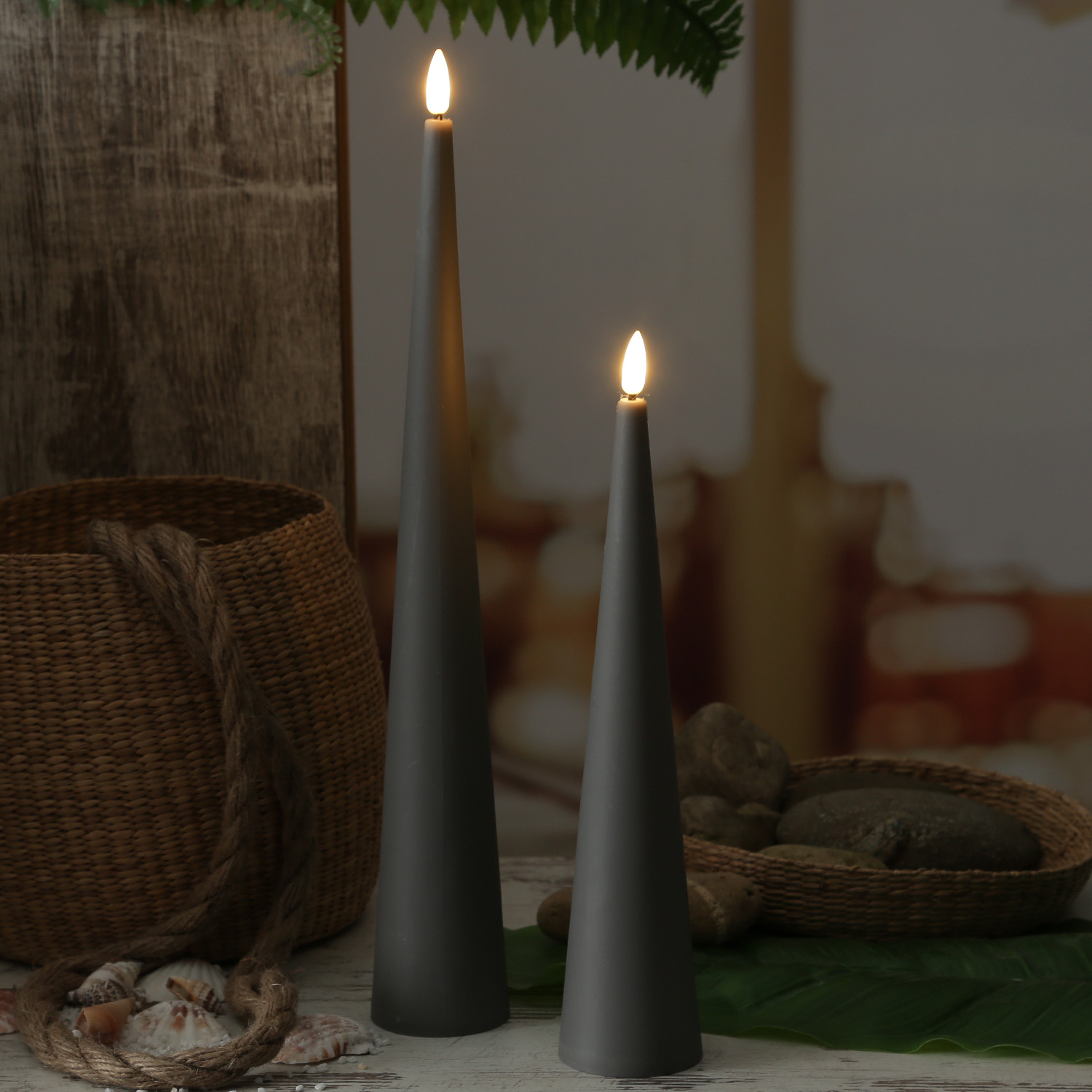 LED Kegelkerze - Kunststoff - realistische 3D Flamme - H: 35cm - Timer - für Außen - grau LED Kegelkerze - Kunststoff - realistische 3D Flamme - H: 35cm - Timer - für Außen - grau