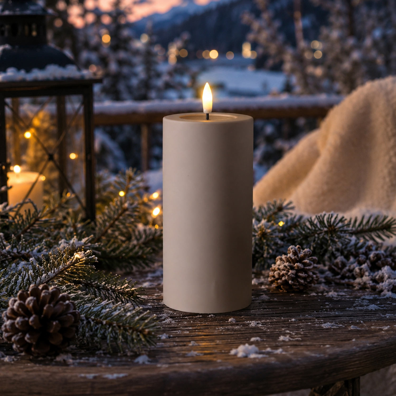 LED Kerze outdoor - Kunststoff - H: 17,5cm - D: 7,5cm - bis 1000h - Timer - für Innen/Außen - sand
