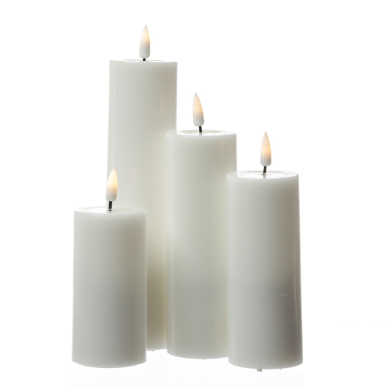 LED Stumpenkerze MIA - Echtwachs - realistische 3D Flamme - H: 10cm D: 5cm - Batterie - weiß LED Stumpenkerze MIA - Echtwachs - realistische 3D Flamme - H: 10cm D: 5cm - Batterie - weiß