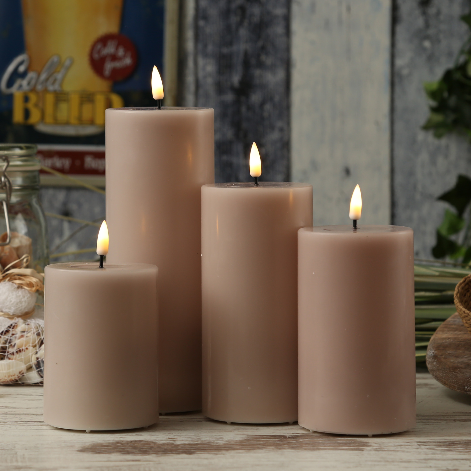 LED Stumpenkerze MIA - Echtwachs - realistische 3D Flamme - H: 15cm - D: 7,5cm - altrosa LED Stumpenkerze MIA - Echtwachs - realistische 3D Flamme - H: 15cm - D: 7,5cm - altrosa