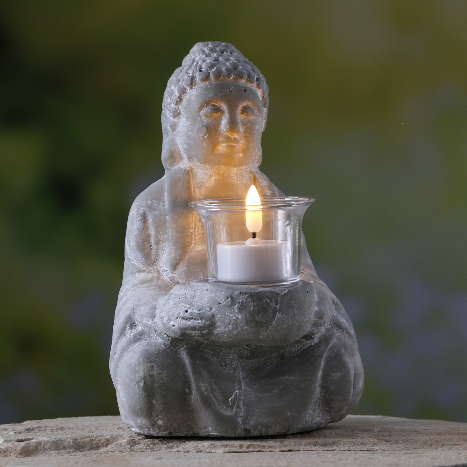 Teelichthalter Buddha - Steinoptik - H: 20cm - grau Teelichthalter Buddha - Steinoptik - H: 20cm - grau