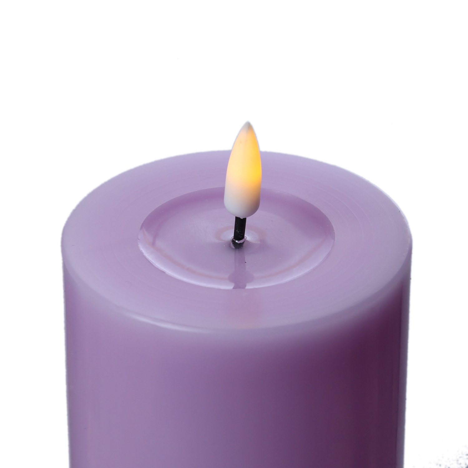 LED Stumpenkerze MIA - Echtwachs - realistische 3D Flamme - H: 20cm - D: 10cm - lavendel