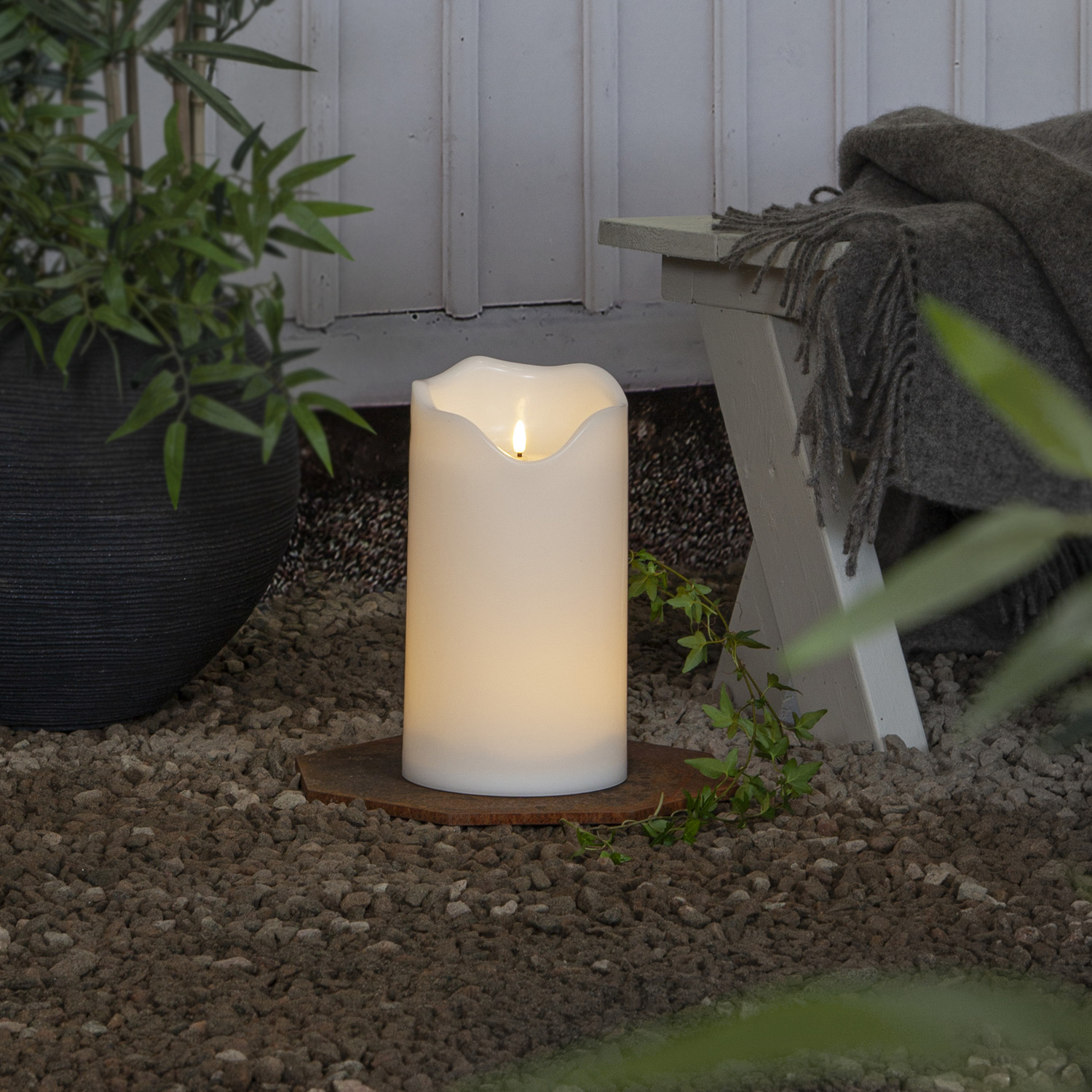 LED  XXL Stumpenkerzen Flamme - Kunststoff - flackernde 3D Flamme - Timer - Außen - weiß - 3er Set LED  XXL Stumpenkerzen Flamme - Kunststoff - flackernde 3D Flamme - Timer - Außen - weiß - 3er Set