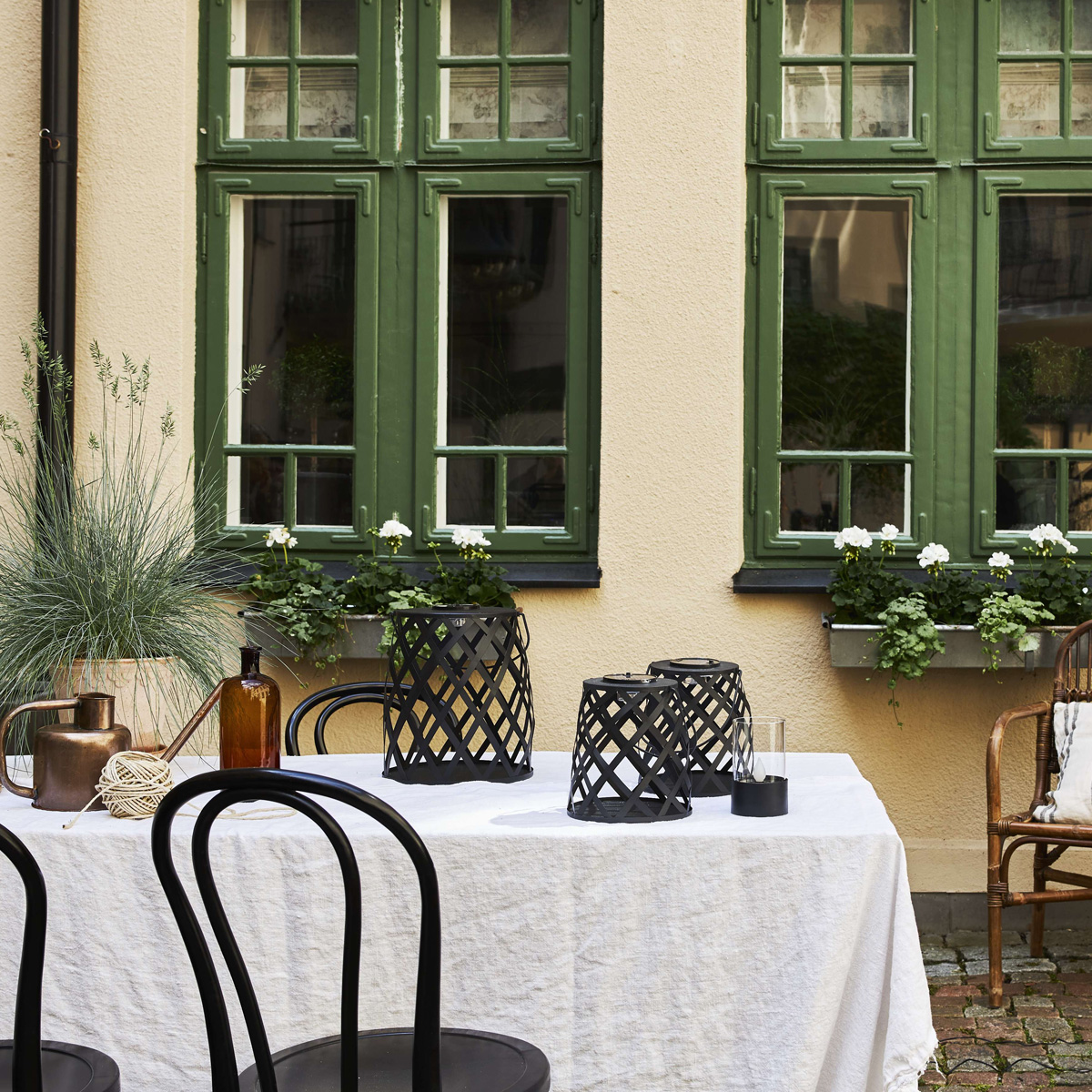 LED  Solar Laterne CALABRIA - warmweiße LED - H: 28cm - Dämmerungssensor - outdoor LED  Solar Laterne CALABRIA - warmweiße LED - H: 28cm - Dämmerungssensor - outdoor