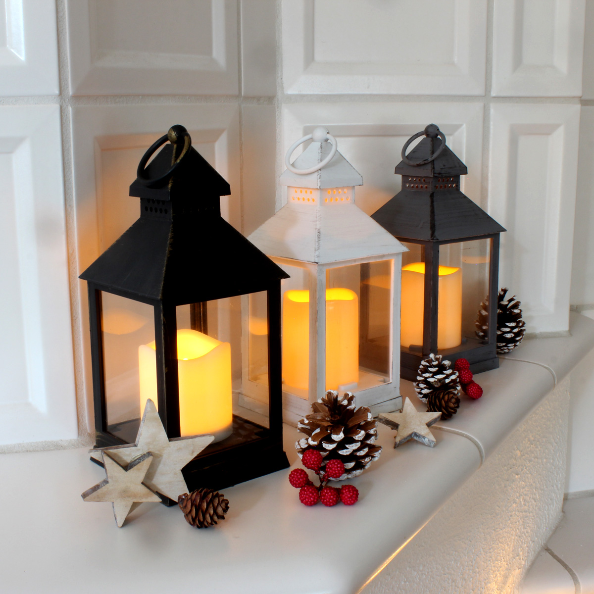 LED Laterne mit Kerze - warmweiß flackernde LED - H: 23cm - Batteriebetrieb - schwarz