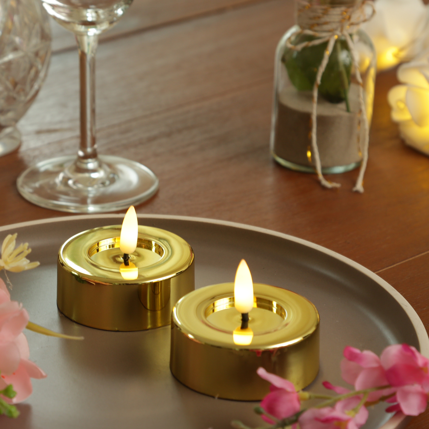 LED Maxi Teelichter - Kunststoff - D: 6,5cm - H: 5cm - Timer - gold glänzend - 2er Set
