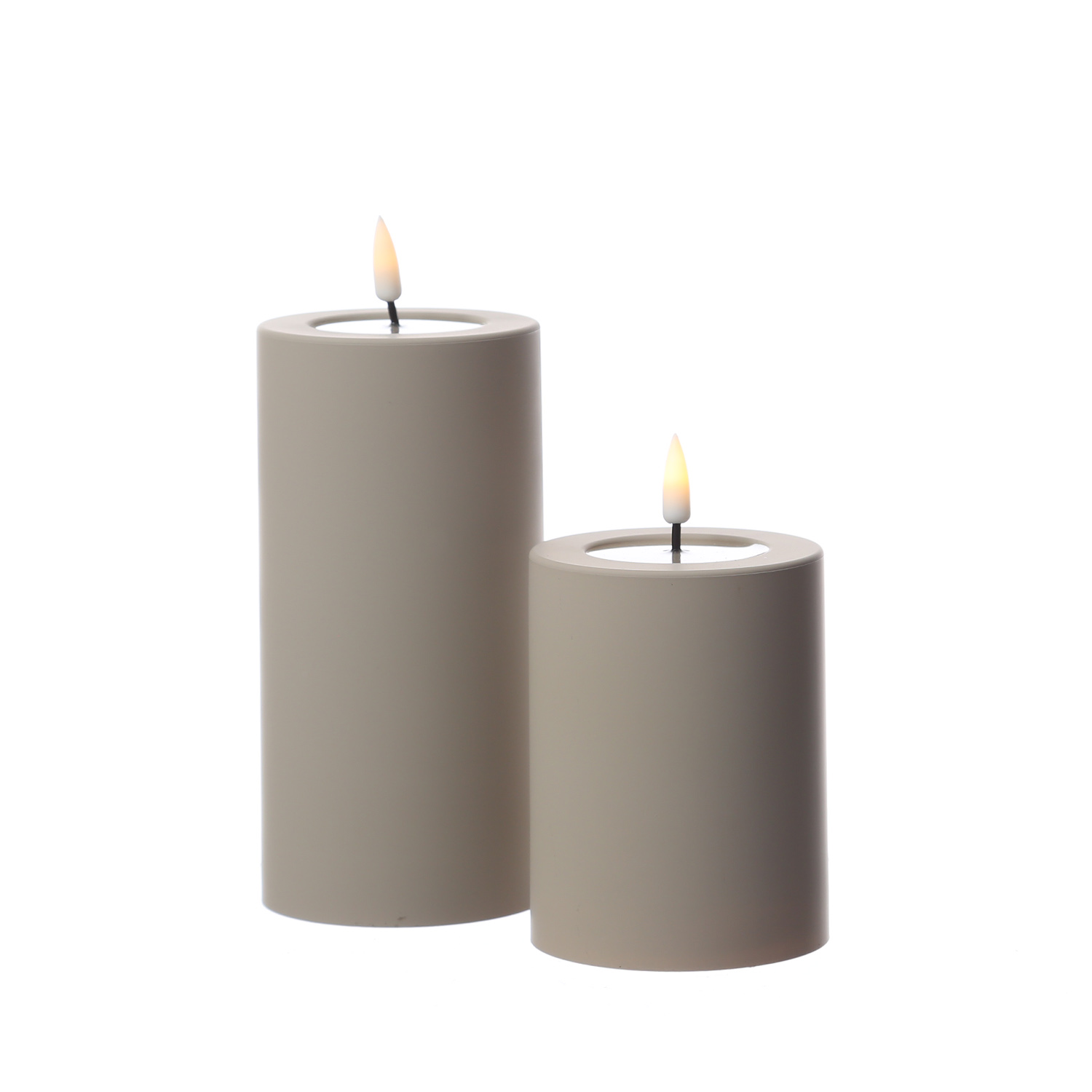 LED Stumpenkerze MIA - Kunststoff - 3D Flamme - H: 15cm - D: 7,5cm - für Außen - sand LED Stumpenkerze MIA - Kunststoff - 3D Flamme - H: 15cm - D: 7,5cm - für Außen - sand