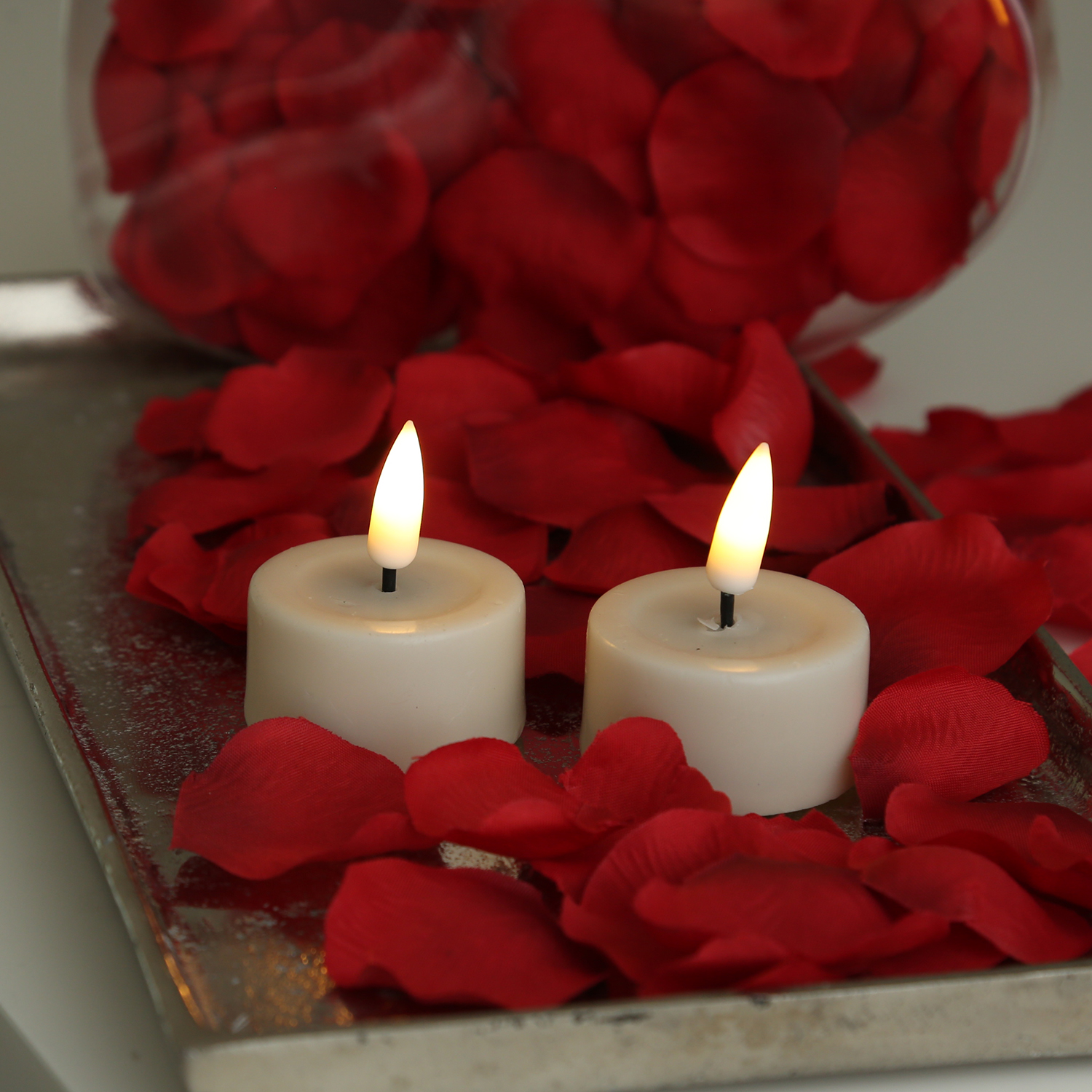 LED Teelichter MIA - Echtwachs - realistische 3D Flamme - Batteriebetrieb - D: 4,1cm - creme - 2 Stück LED Teelichter MIA - Echtwachs - realistische 3D Flamme - Batteriebetrieb - D: 4,1cm - creme - 2 Stück