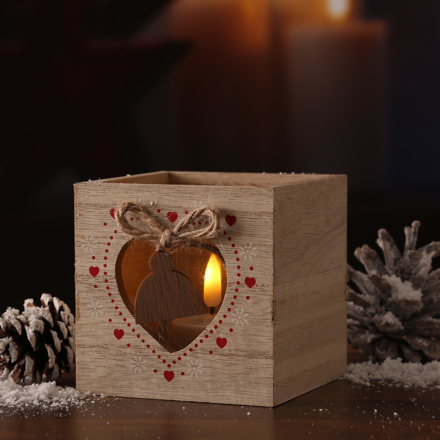 Teelichthalter MÜTZE IM HERZ - Windlicht - Holz - mit Glaseinsatz - H: 9cm - natur, rot Teelichthalter MÜTZE IM HERZ - Windlicht - Holz - mit Glaseinsatz - H: 9cm - natur, rot
