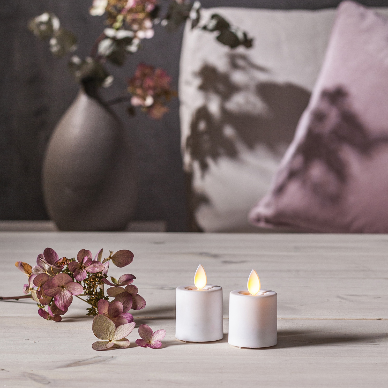 LED Kerzenset Mini - mechanisch bewegte Flamme - inkl. Batterien - Timer - H: 6cm - weiß - 2St. LED Kerzenset Mini - mechanisch bewegte Flamme - inkl. Batterien - Timer - H: 6cm - weiß - 2St.