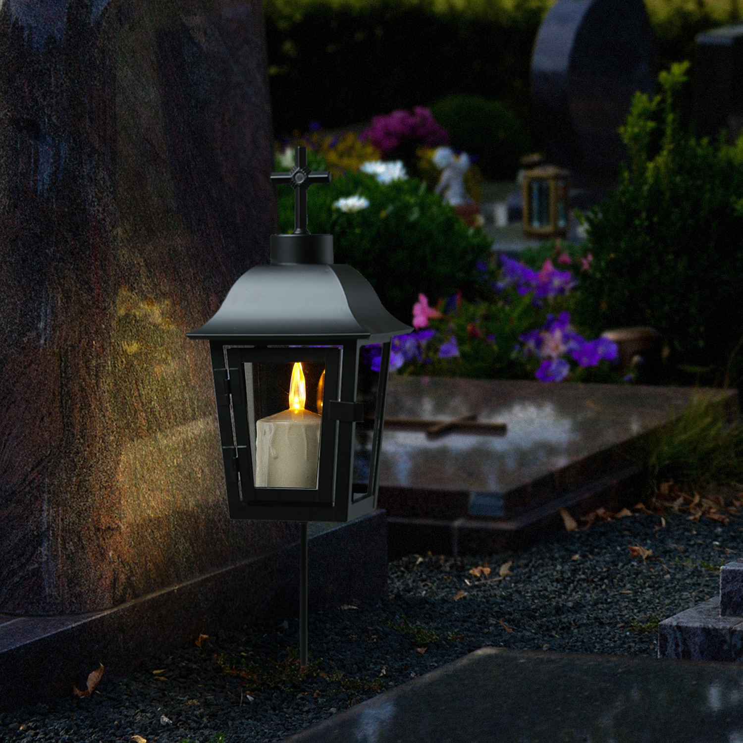 Grablaterne mit beiger LED Kerze - Grablampe mit 2 wechselbaren Spitzen/Erdspieß - H: 51cm - schwarz