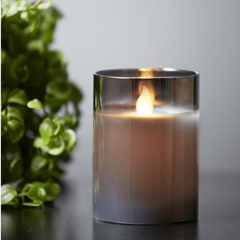 LED Kerze/Windlicht "Twinkle" - Echtwachs - mechanische Flamme - Timer - H: 10cm - rauchschwarz LED Kerze/Windlicht "Twinkle" - Echtwachs - mechanische Flamme - Timer - H: 10cm - rauchschwarz