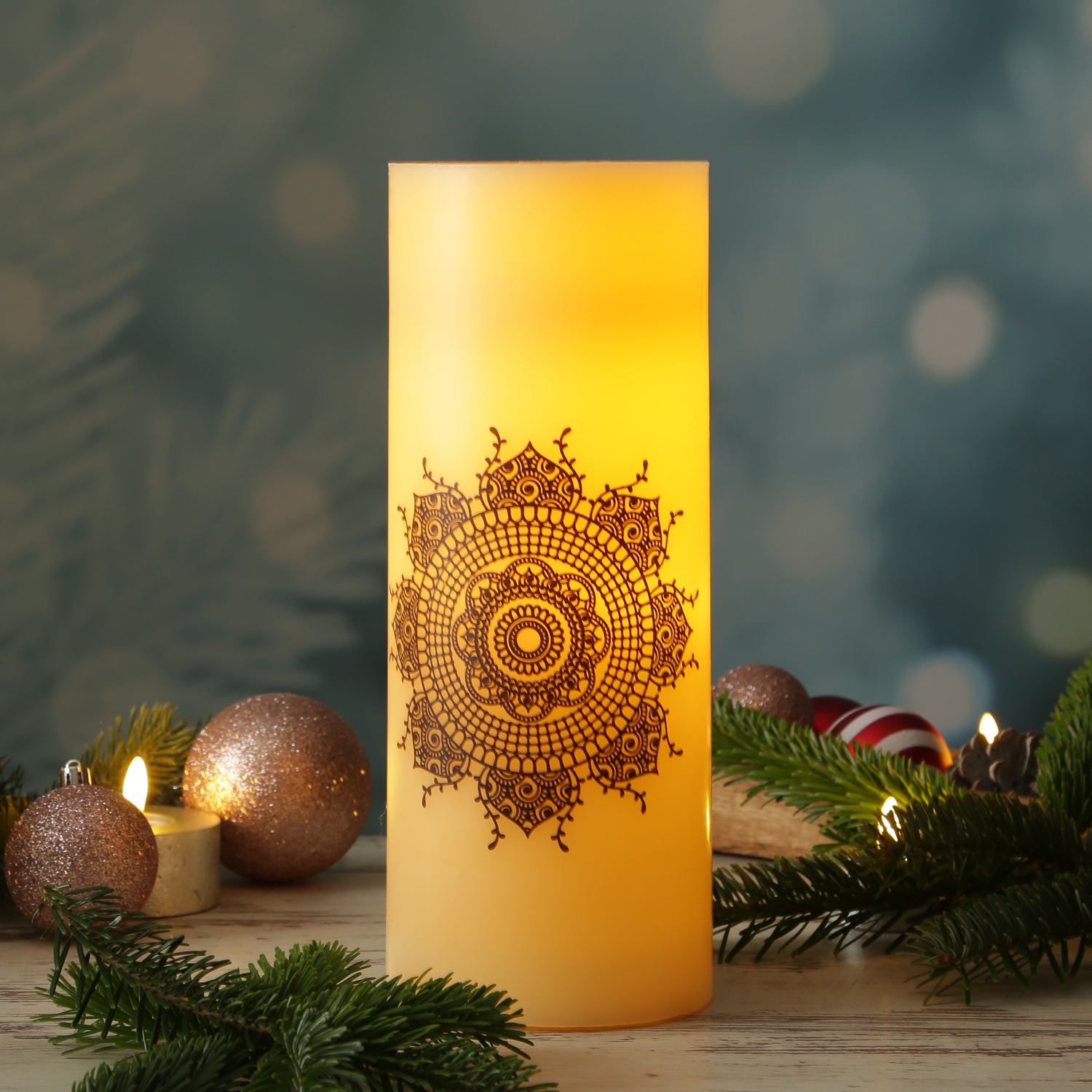XXL LED Kerze Ornament - Echtwachs - flackernde LED - Timer - H: 30cm - D: 12cm - creme