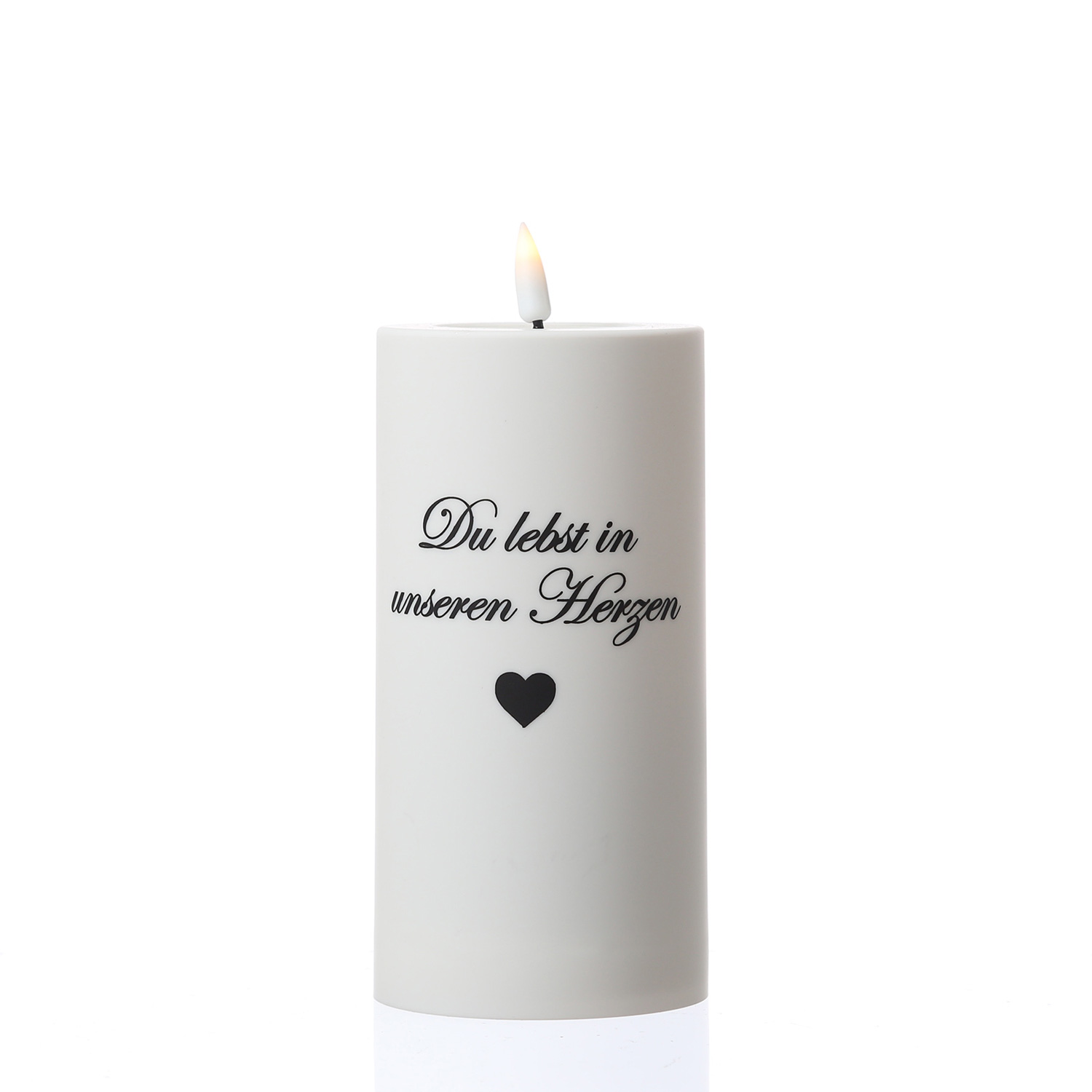 LED Grabkerze MIA - mit Schrift - Grablicht - 3D Flamme - H: 12,5cm - D: 7,5cm - weiß - für Außen LED Grabkerze MIA - mit Schrift - Grablicht - 3D Flamme - H: 12,5cm - D: 7,5cm - weiß - für Außen