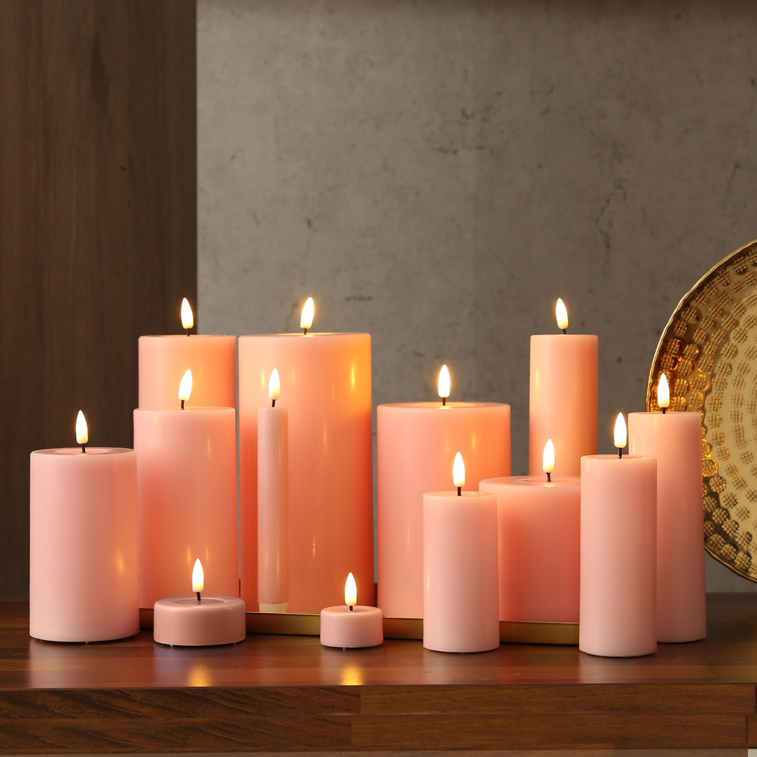 LED Stumpenkerze MIA - Echtwachs - realistische 3D Flamme -  H: 12,5cm D: 5cm - Batterie - rosa