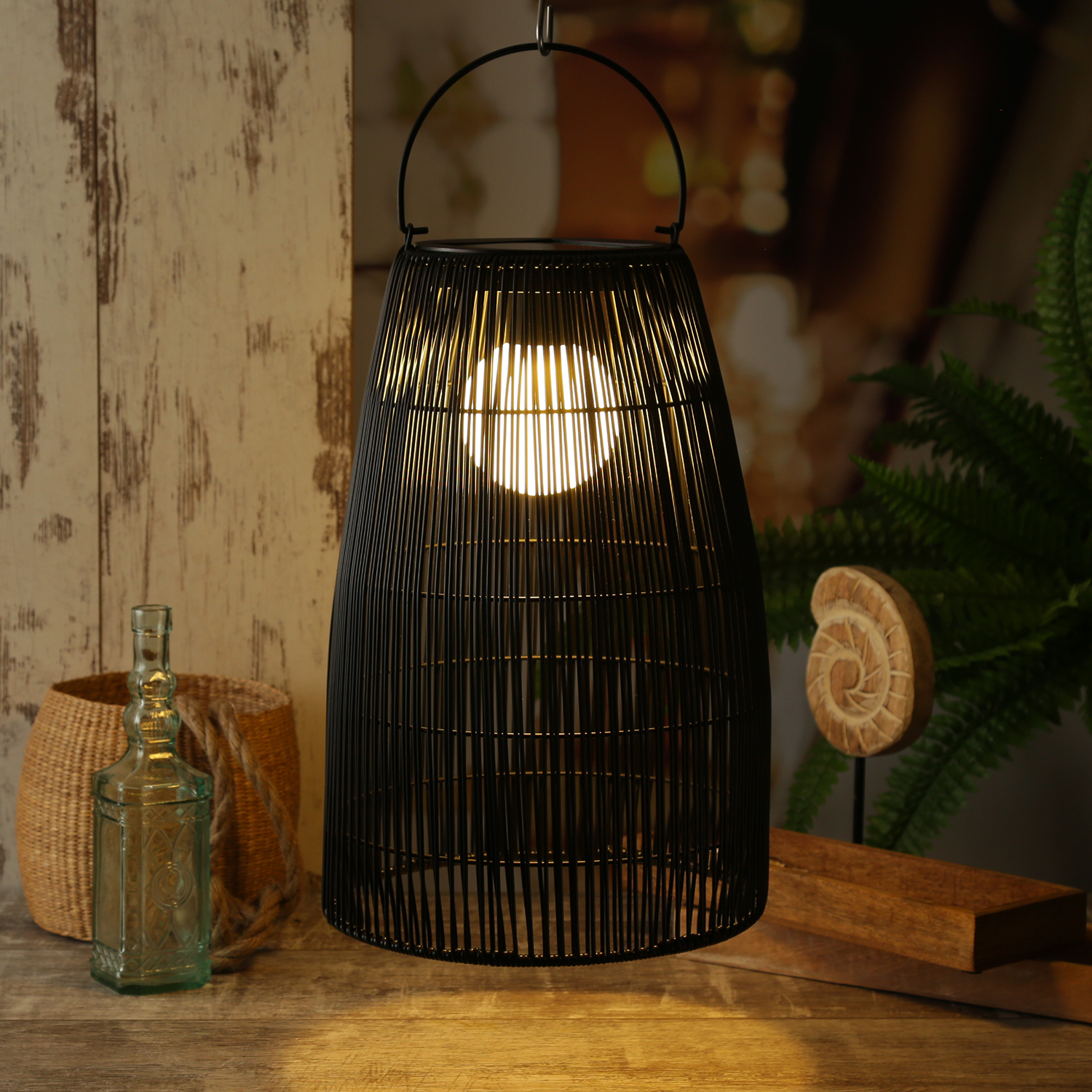 LED Solar Laterne-Haengeleuchte - Rattanoptik  - warmweisse LED - H- 43cm - Lichtsensor - schwarz