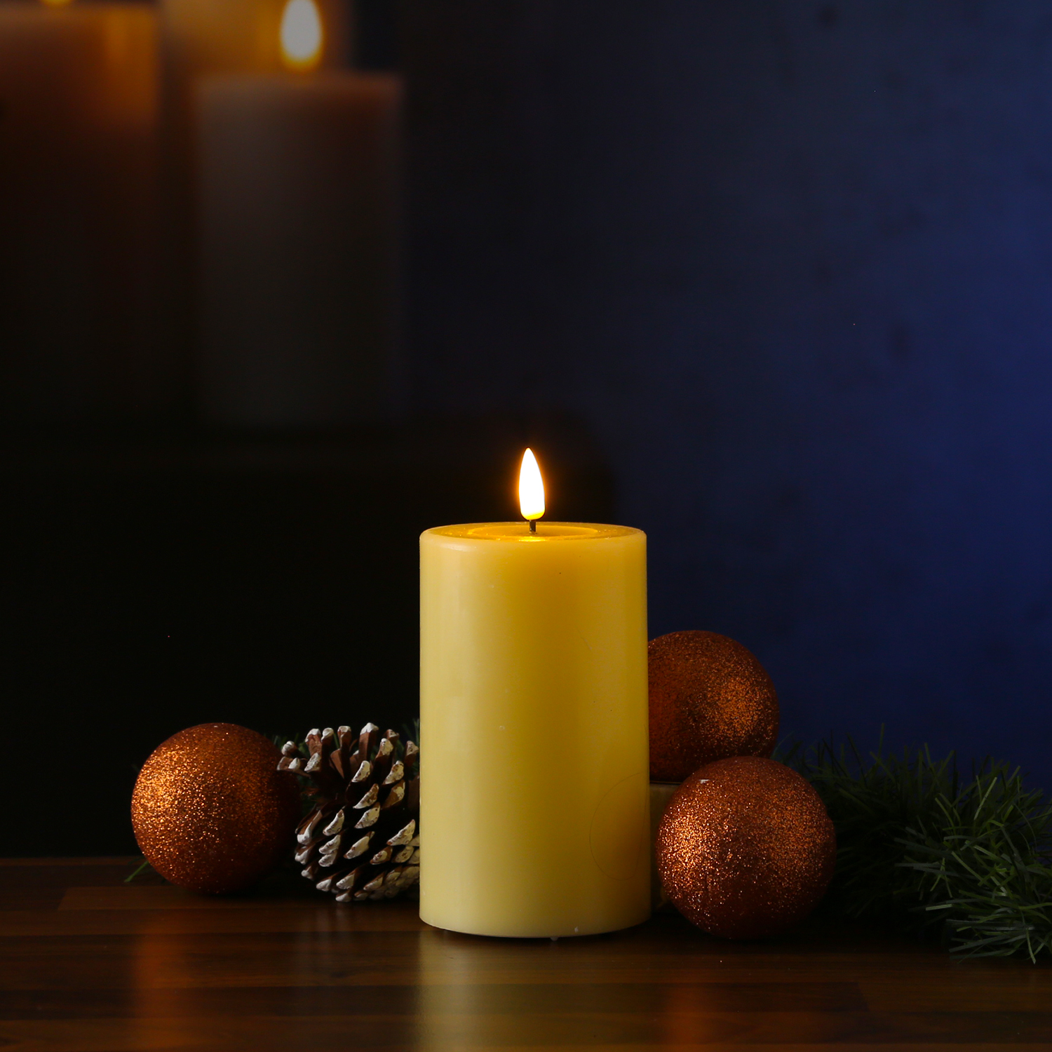 LED Stumpenkerze MIA - Echtwachs - realistische 3D Flamme - H: 12,5cm - Batteriebetrieb - gelb LED Stumpenkerze MIA - Echtwachs - realistische 3D Flamme - H: 12,5cm - Batteriebetrieb - gelb