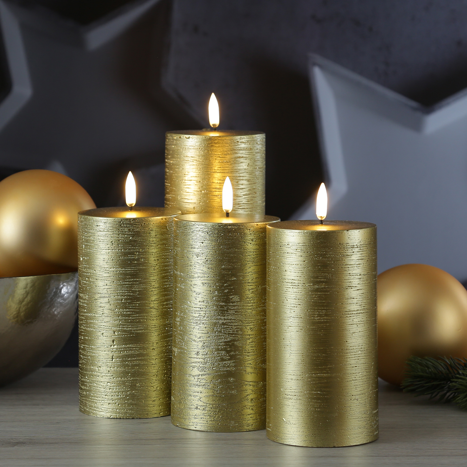 LED Kerzenset PIA - Rustik-Optik - H: 15cm - inkl. Batterien und Fernbedienung - gold - 4er Set LED Kerzenset PIA - Rustik-Optik - H: 15cm - inkl. Batterien und Fernbedienung - gold - 4er Set