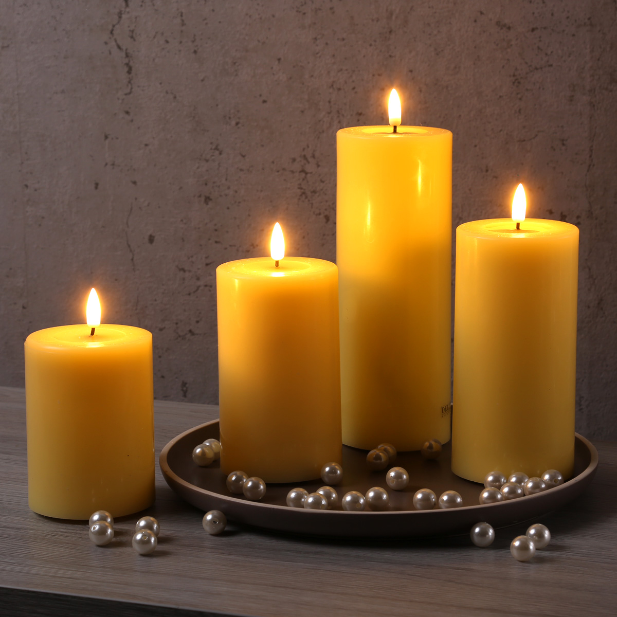 LED Stumpenkerze MIA - Echtwachs - realistische 3D Flamme - H: 12,5cm - Batteriebetrieb - gelb LED Stumpenkerze MIA - Echtwachs - realistische 3D Flamme - H: 12,5cm - Batteriebetrieb - gelb