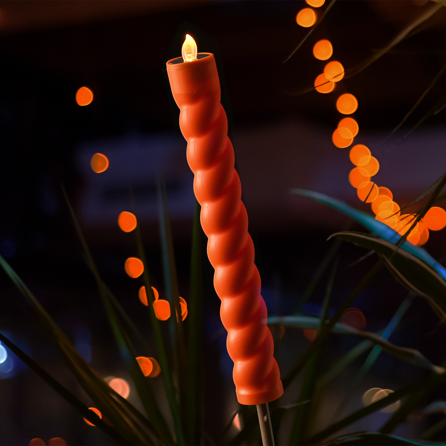 LED Solar Stabkerze TWIST - Gartenstecker - gelbe LED - H: 106cm - Dämmerungssensor - orange LED Solar Stabkerze TWIST - Gartenstecker - gelbe LED - H: 106cm - Dämmerungssensor - orange