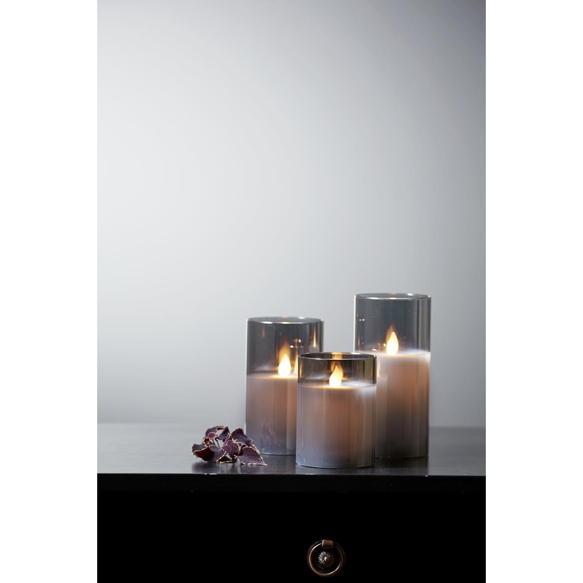 LED Kerze/Windlicht "Twinkle" - Echtwachs - mechanische Flamme - Timer - H: 10cm - rauchschwarz LED Kerze/Windlicht "Twinkle" - Echtwachs - mechanische Flamme - Timer - H: 10cm - rauchschwarz