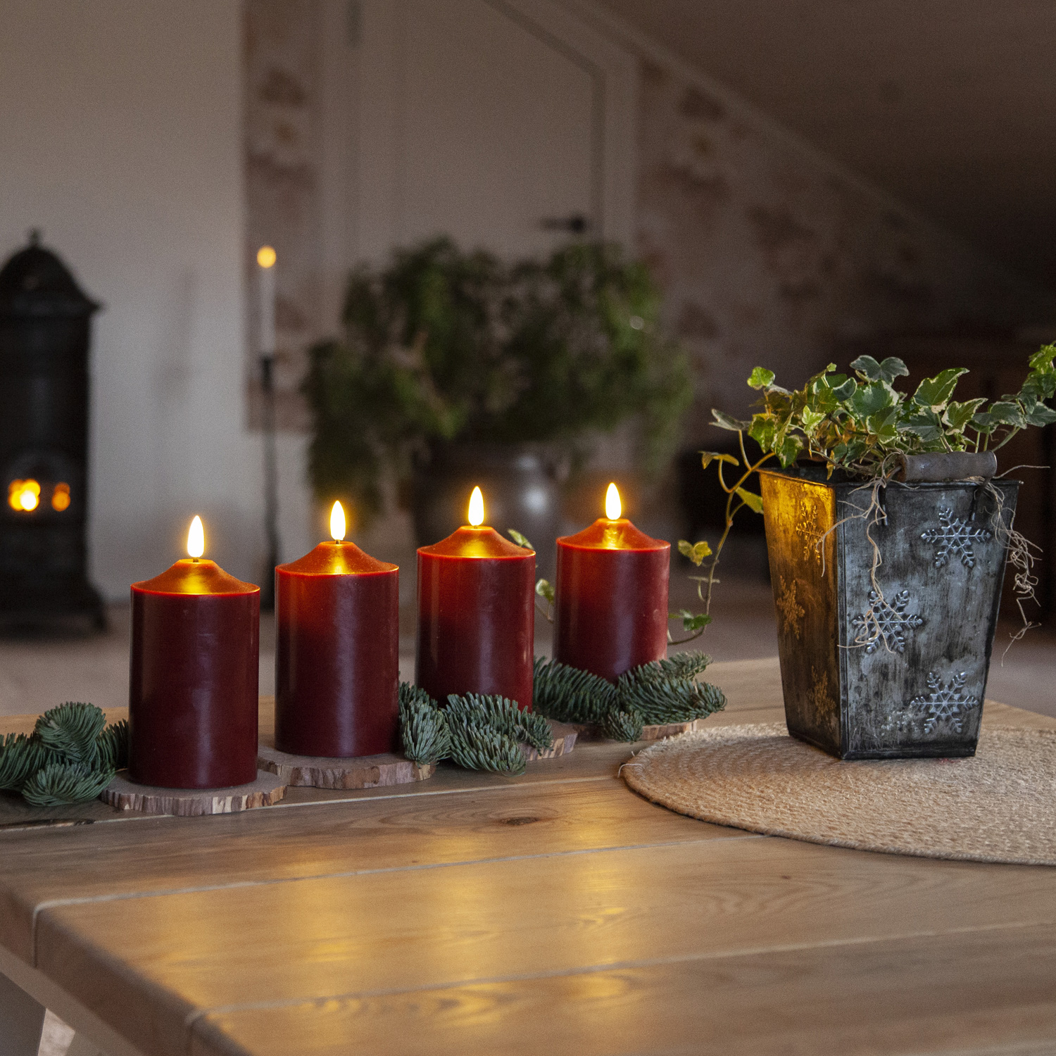 LED Kerzenset Flamme - Echtwachs - 3D Flamme - H: 15cm - Timer - Batteriebetrieb - rot - 4er Set LED Kerzenset Flamme - Echtwachs - 3D Flamme - H: 15cm - Timer - Batteriebetrieb - rot - 4er Set