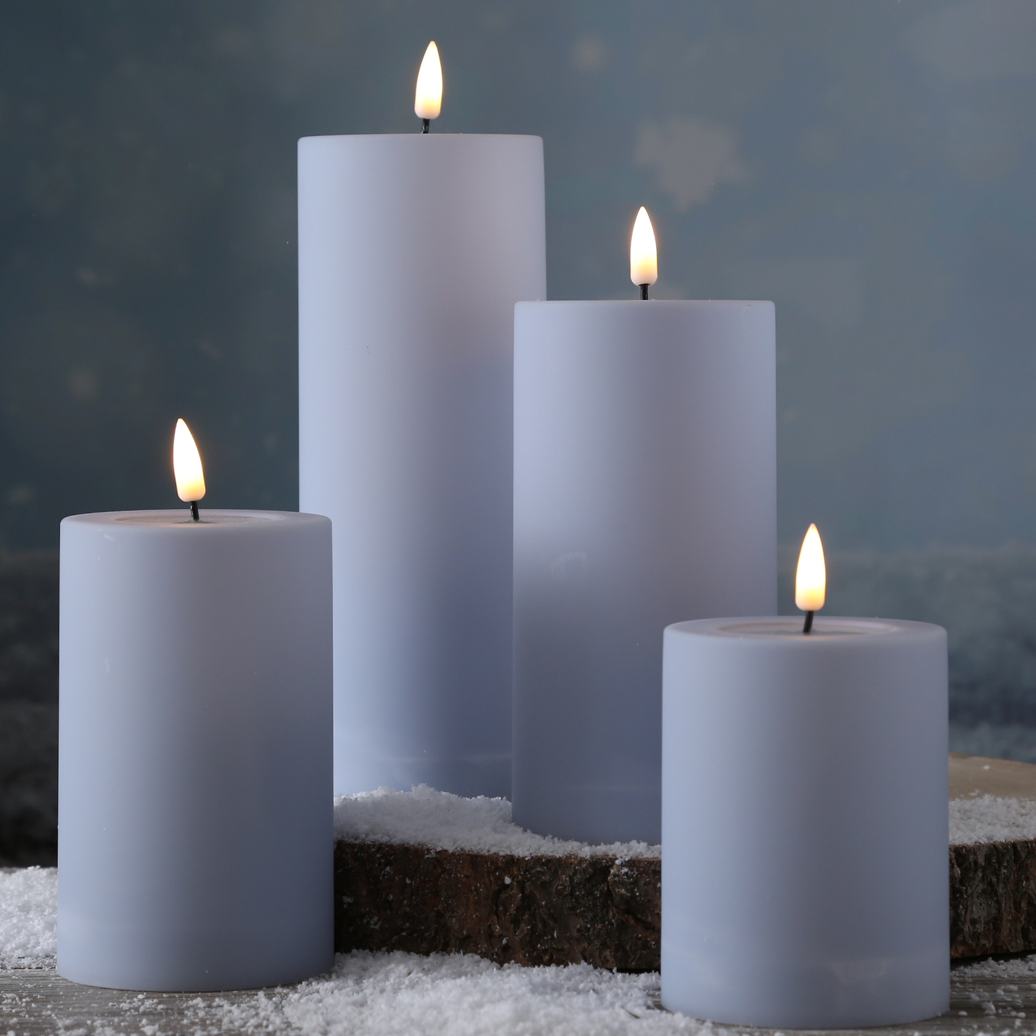 LED Stumpenkerze MIA - Kunststoff - realistische 3D Flamme - H: 20cm - outdoor - pastellblau LED Stumpenkerze MIA - Kunststoff - realistische 3D Flamme - H: 20cm - outdoor - pastellblau