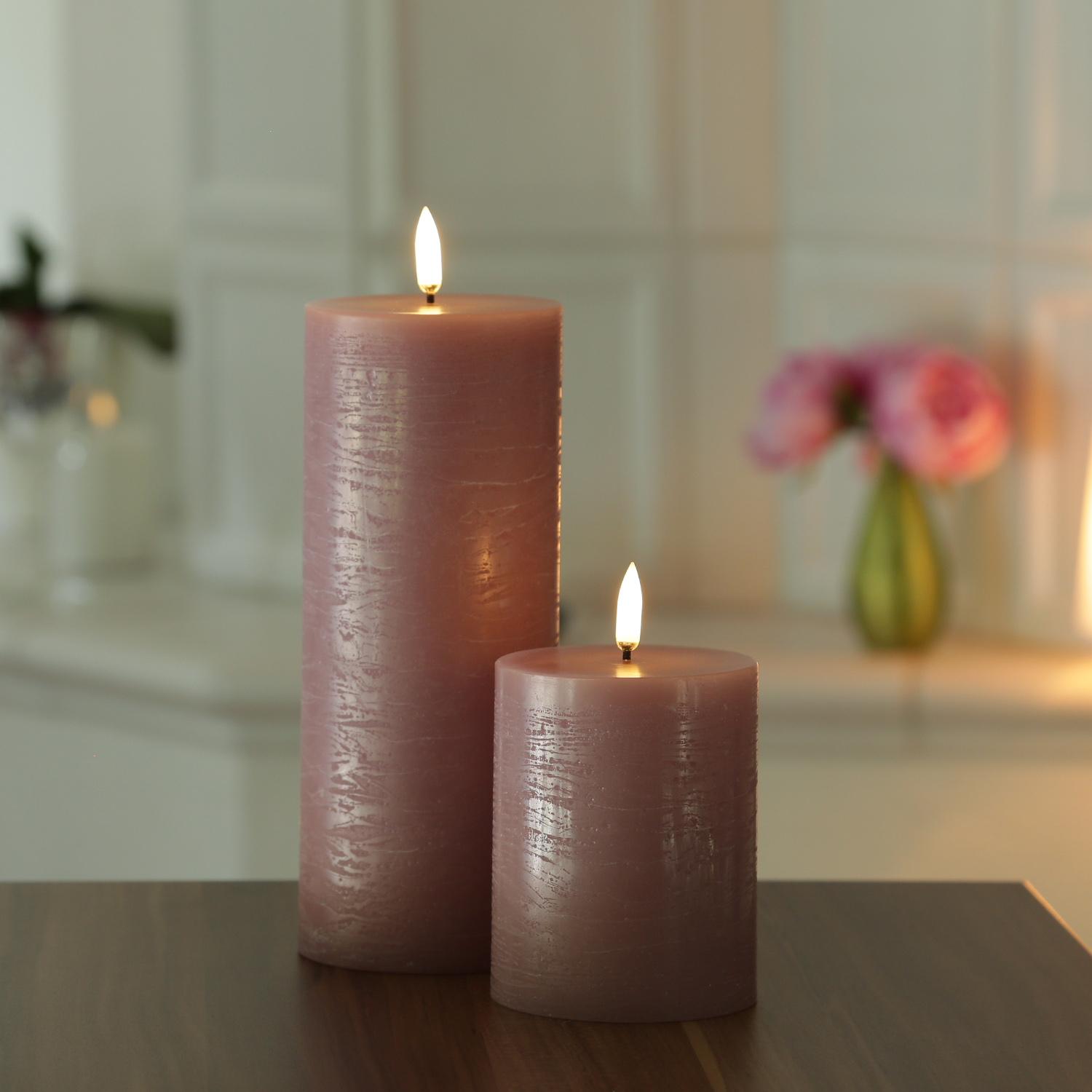LED Kerze PIA - Rustik-Optik - Echtwachs - H: 20cm - D: 7,8cm - Timer - bis zu 1000 Std. - rosa LED Kerze PIA - Rustik-Optik - Echtwachs - H: 20cm - D: 7,8cm - Timer - bis zu 1000 Std. - rosa
