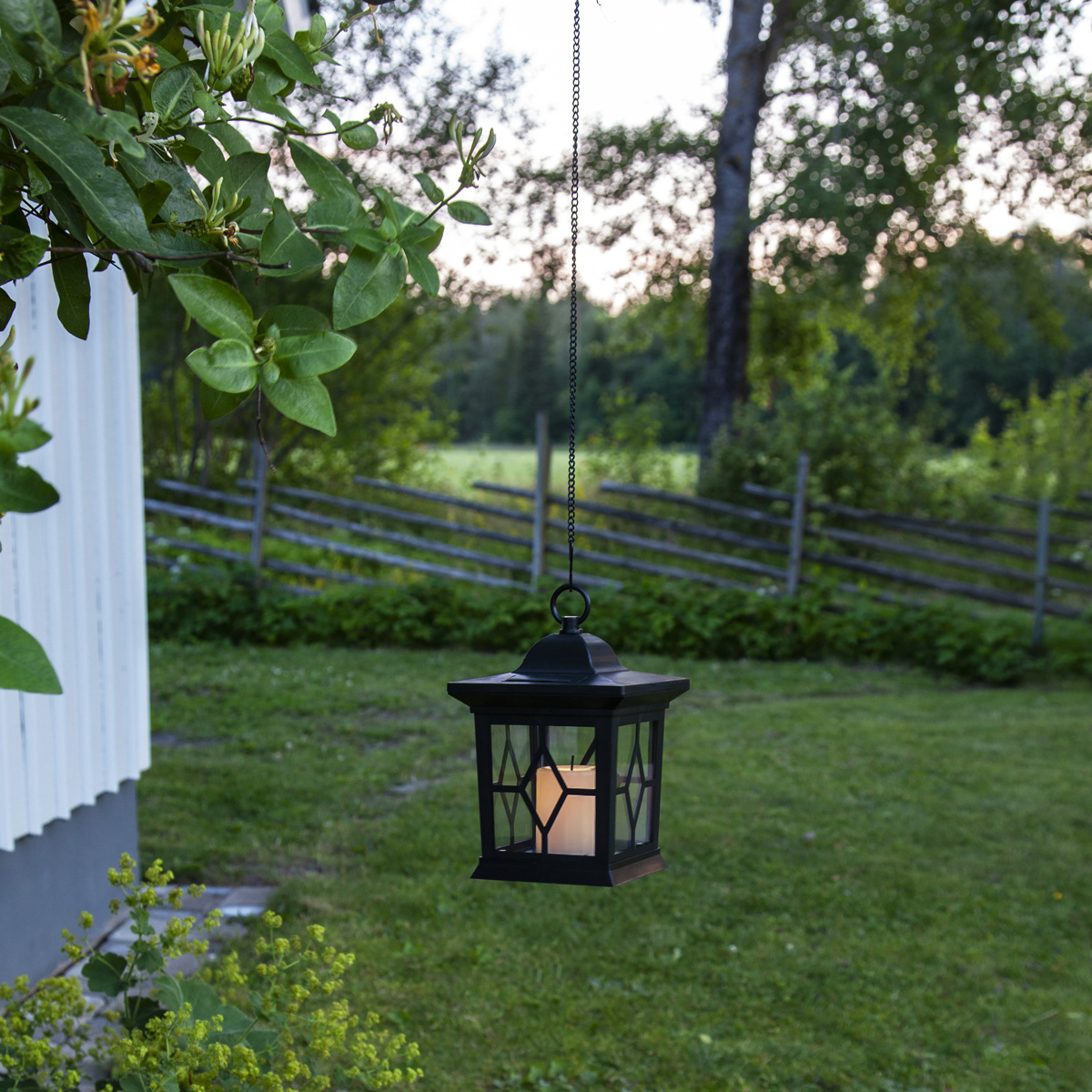 LED Solar Laterne mit Kerze - 3in1 - flackernde LED - Lichtsensor - H: 50cm - schwarz.