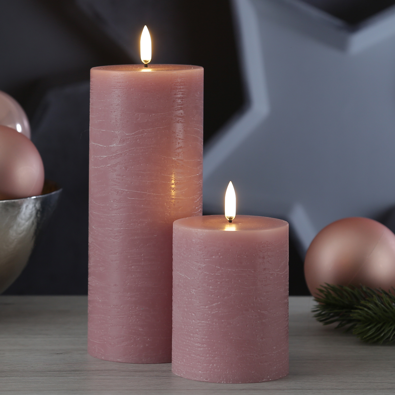 LED Kerze PIA - Rustik-Optik - Echtwachs - H: 20cm - D: 7,8cm - Timer - bis zu 1000 Std. - rosa LED Kerze PIA - Rustik-Optik - Echtwachs - H: 20cm - D: 7,8cm - Timer - bis zu 1000 Std. - rosa