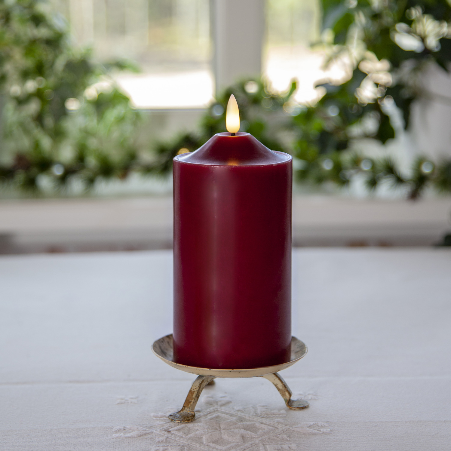 LED Stumpenkerze Flamme - Echtwachs - warmweiße 3D Flamme - H: 17cm - Batteriebetrieb - Timer - rot LED Stumpenkerze Flamme - Echtwachs - warmweiße 3D Flamme - H: 17cm - Batteriebetrieb - Timer - rot