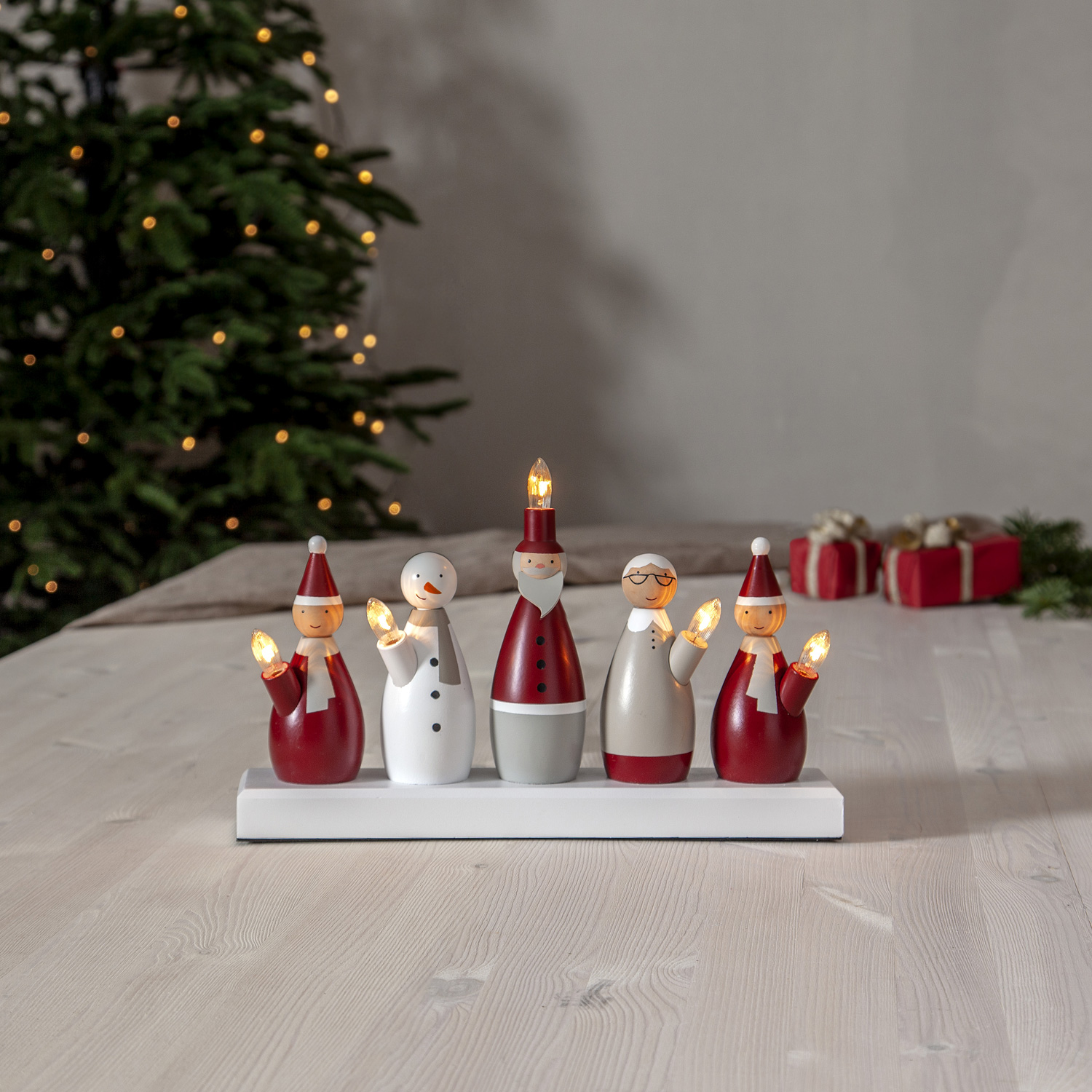 Fensterleuchter Weihnachtsmann - 5flammig - warmweiße E10 Glühlampen - H: 20,5cm, L. 33,5cm - rot Fensterleuchter Weihnachtsmann - 5flammig - warmweiße E10 Glühlampen - H: 20,5cm, L. 33,5cm - rot