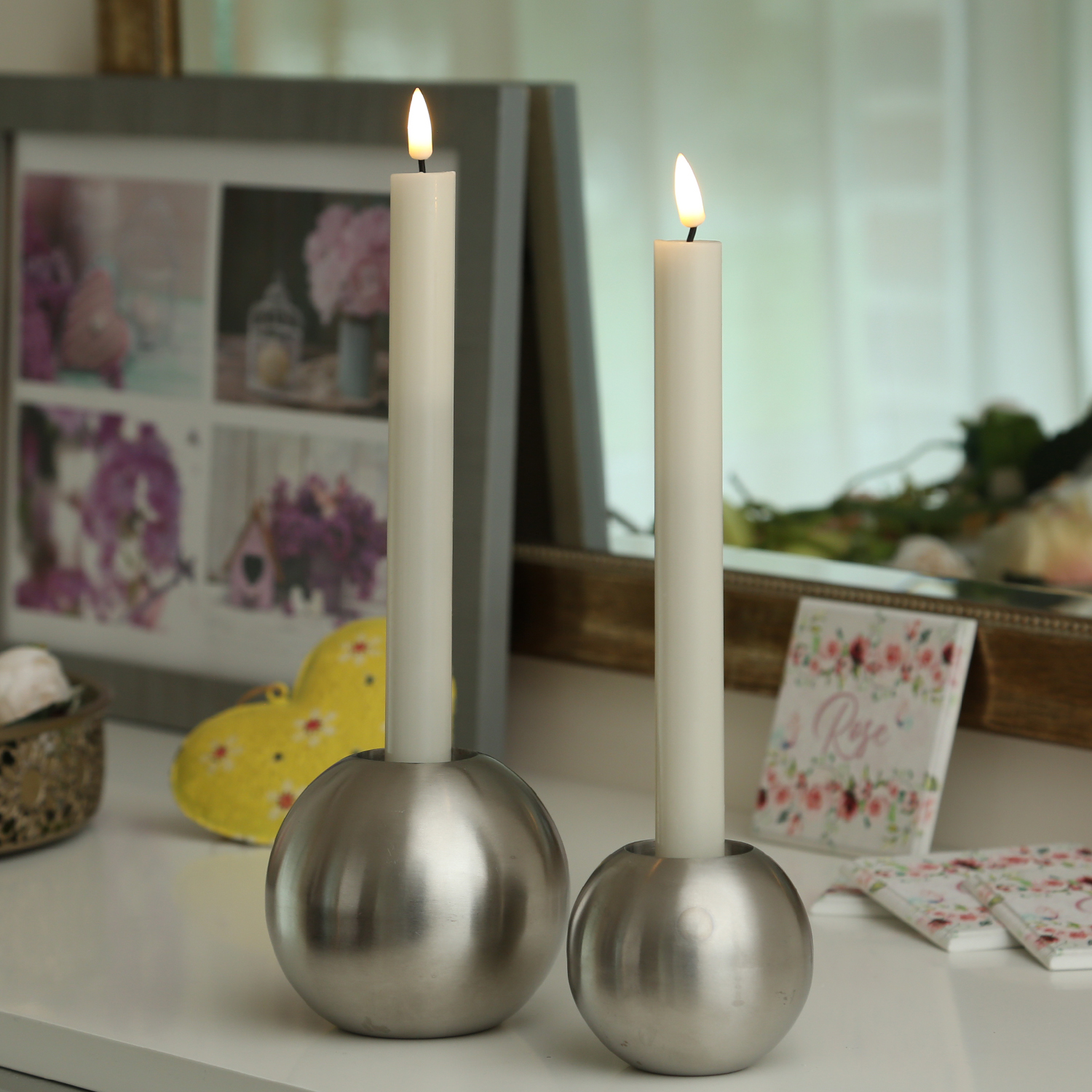 LED Stabkerzen MIA - Echtwachs - realistische 3D Flamme - H: 24cm - Batteriebetrieb - creme - 2 Stk LED Stabkerzen MIA - Echtwachs - realistische 3D Flamme - H: 24cm - Batteriebetrieb - creme - 2 Stk