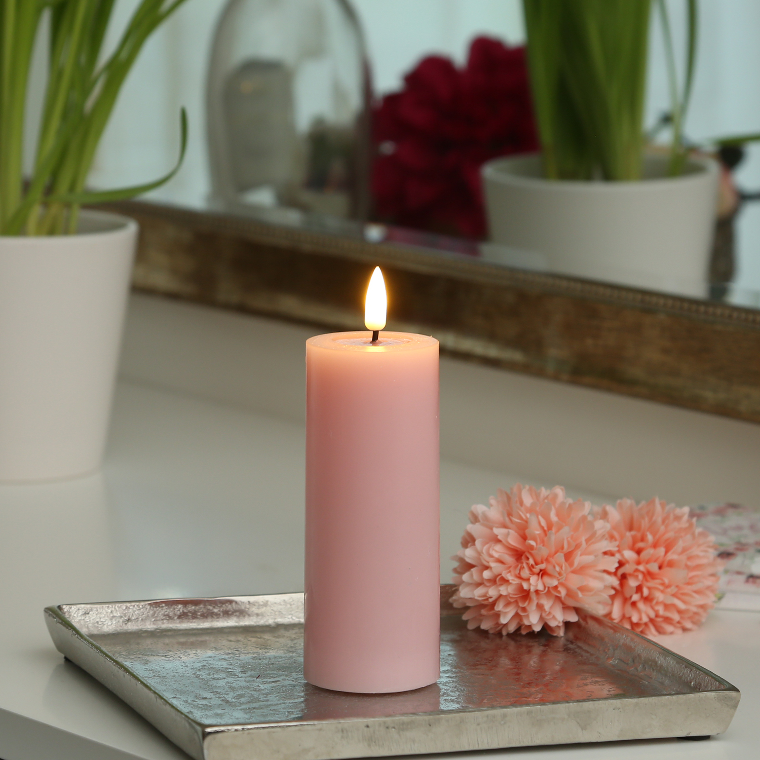 LED Stumpenkerze MIA - Echtwachs - realistische 3D Flamme -  H: 12,5cm D: 5cm - Batterie - rosa LED Stumpenkerze MIA - Echtwachs - realistische 3D Flamme -  H: 12,5cm D: 5cm - Batterie - rosa