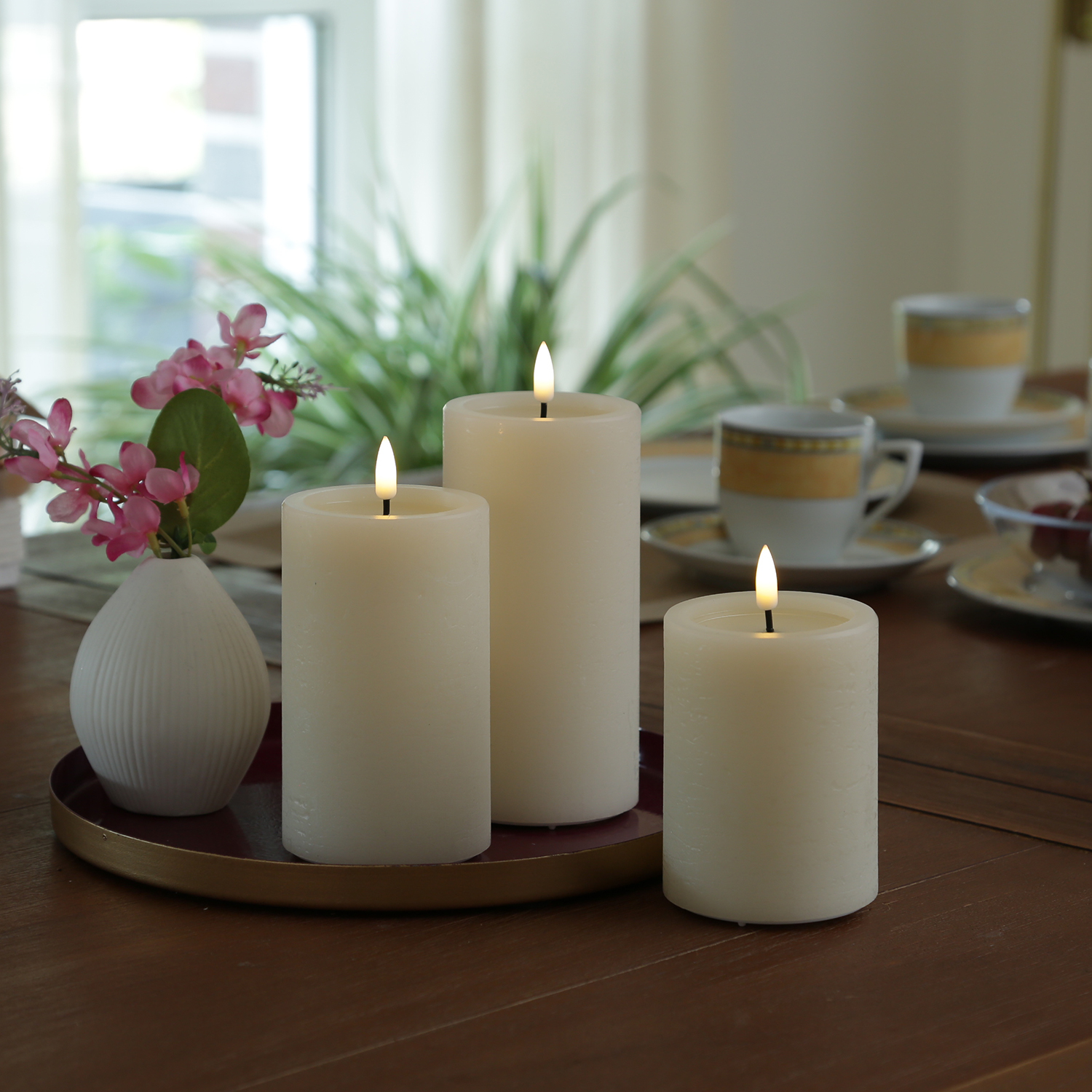 LED Kerze UNIQUE - Rustik-Optik - Echtwachs - H: 12,5cm - D: 7,5cm - bis zu 1500 Std. - creme LED Kerze UNIQUE - Rustik-Optik - Echtwachs - H: 12,5cm - D: 7,5cm - bis zu 1500 Std. - creme