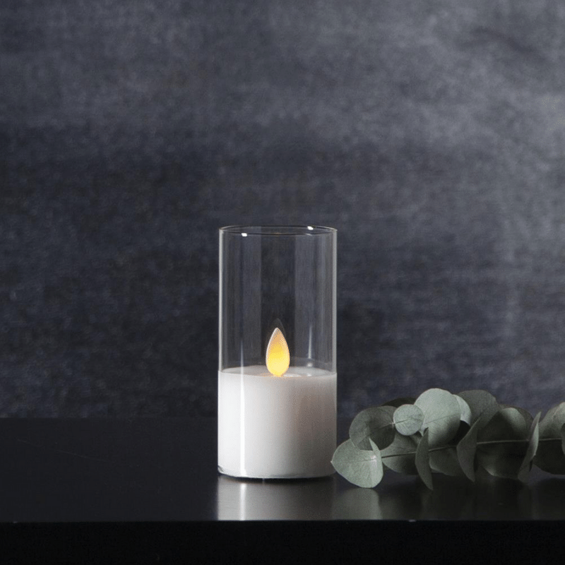 LED Windlicht "Twinkle" - Echtwachs - bewegte, gelbe Flamme - Timer - H: 10,5cm, D: 5cm - weiß LED Windlicht "Twinkle" - Echtwachs - bewegte, gelbe Flamme - Timer - H: 10,5cm, D: 5cm - weiß