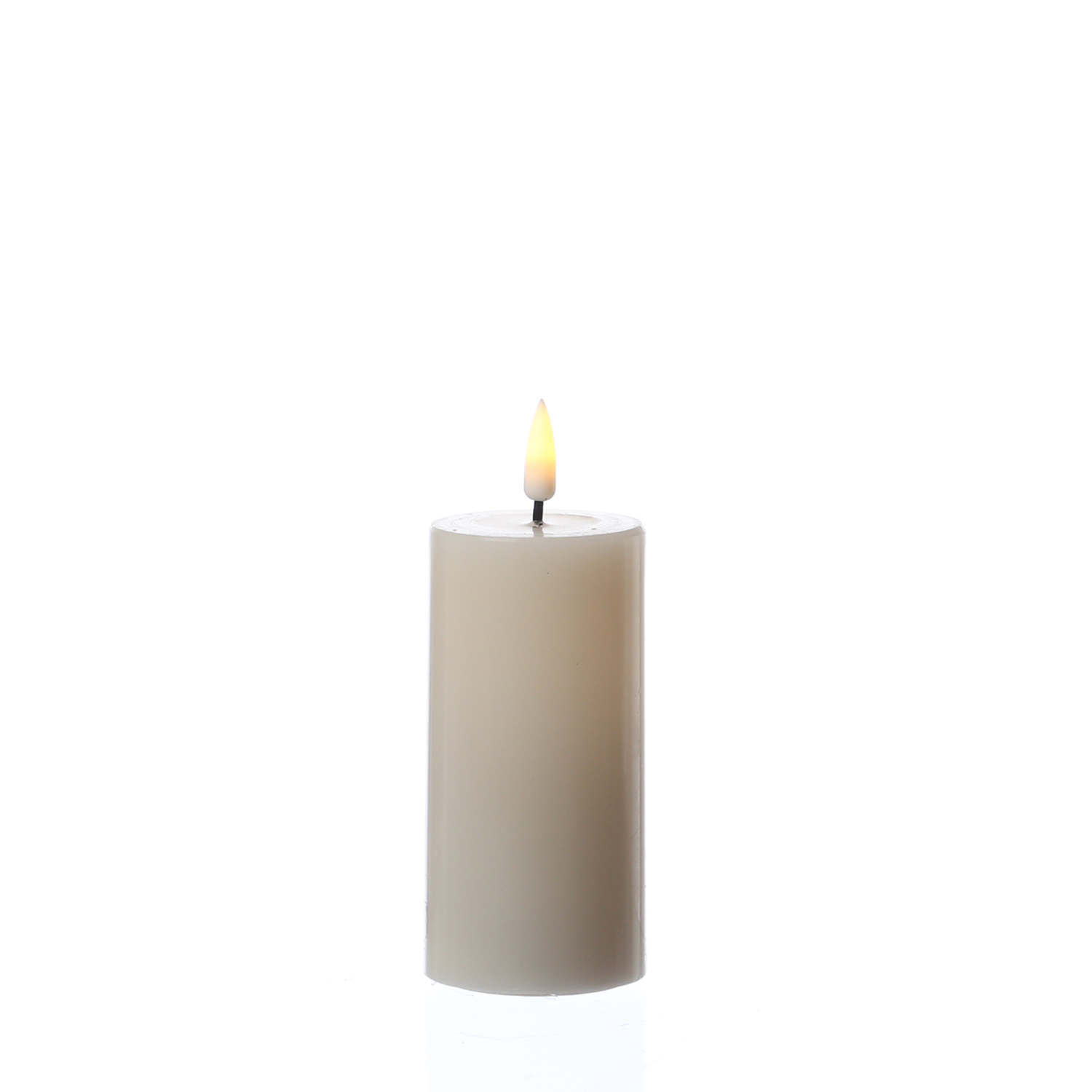 LED Stumpenkerze MIA - Echtwachs - realistische 3D Flamme - H: 10cm D: 5cm - Batterie - creme