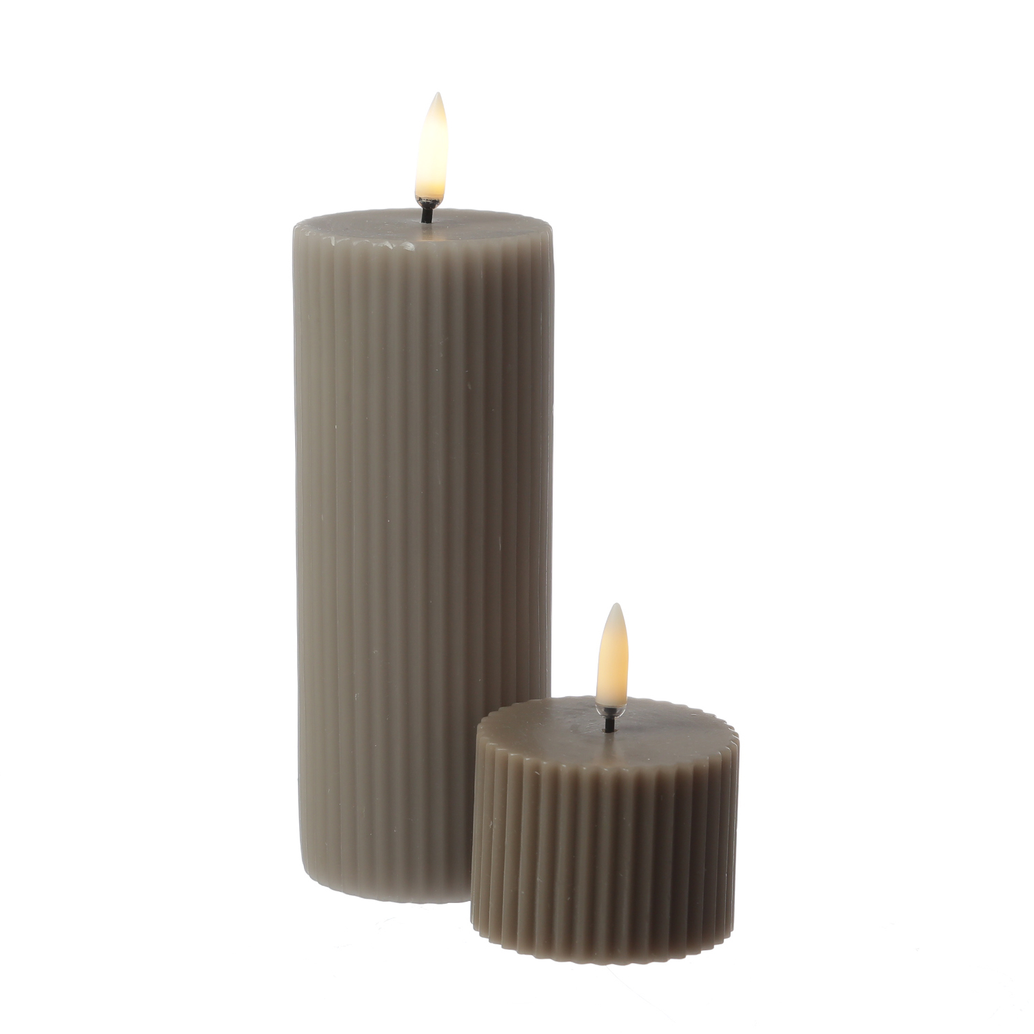 LED Kerze THEA - mit Rillen - Echtwachs - 3D Flamme - D: 5,8cm - H: 15,2cm - Timer - sand/taupe