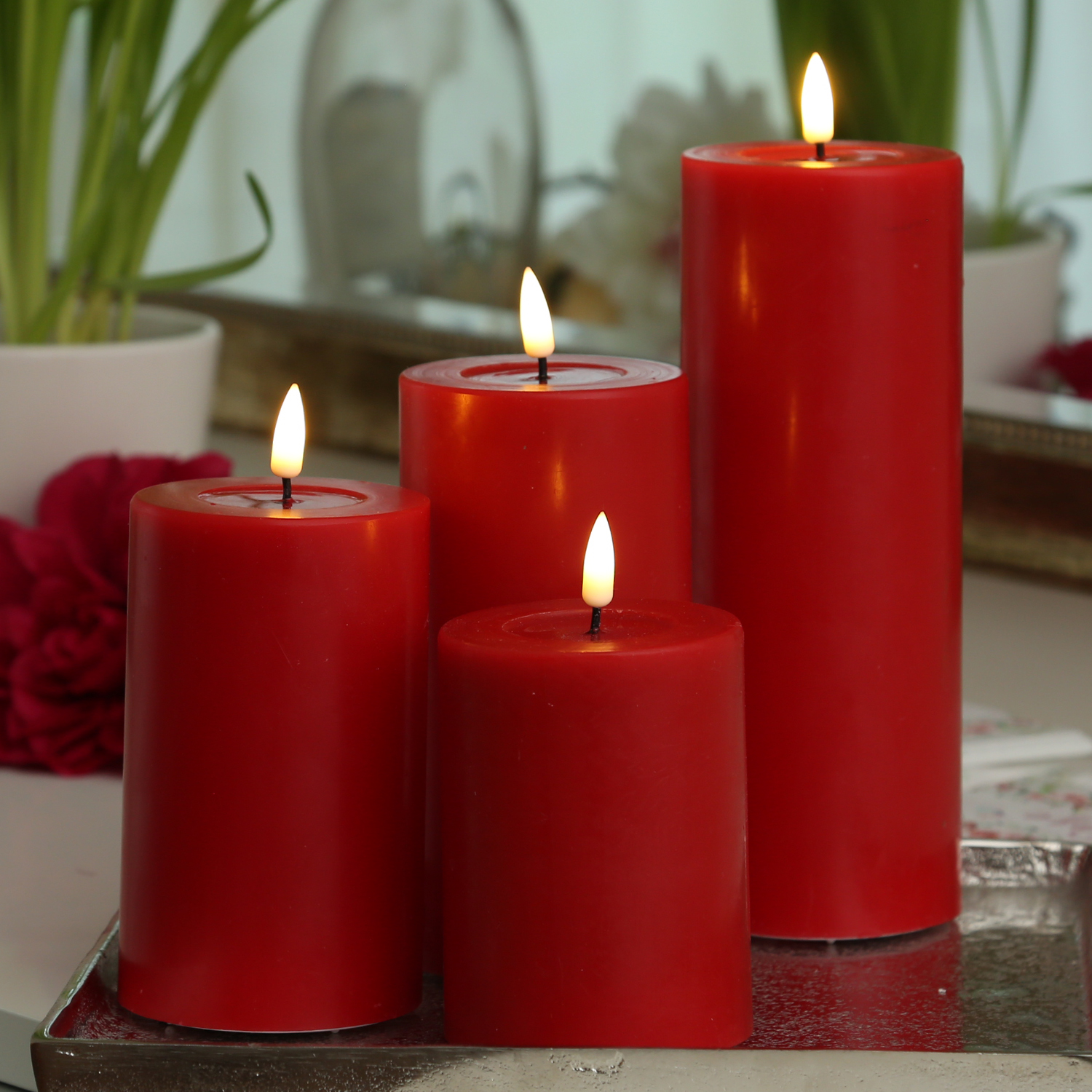 LED Stumpenkerze MIA - Echtwachs - realistische 3D Flamme - H: 10cm - D: 7,5cm - rot
