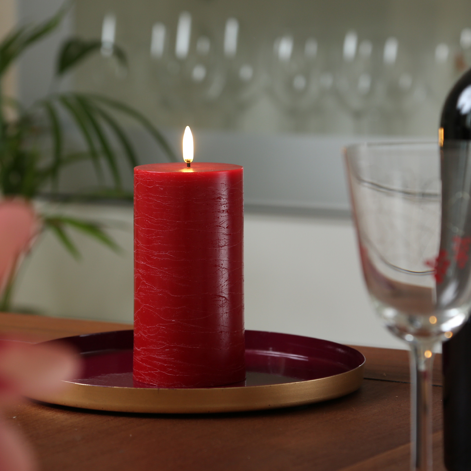 LED Kerze PIA - Rustik-Optik - Echtwachs - H: 15cm - D: 7,8cm - Timer - bis zu 1000 Std. - rot LED Kerze PIA - Rustik-Optik - Echtwachs - H: 15cm - D: 7,8cm - Timer - bis zu 1000 Std. - rot