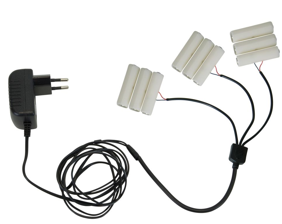 Stromadapter für Batterieartikel (3xAA) - Batterie Eliminator - Ersetzt 3 x 3 Mignonbatterien Stromadapter für Batterieartikel (3xAA) - Batterie Eliminator - Ersetzt 3 x 3 Mignonbatterien