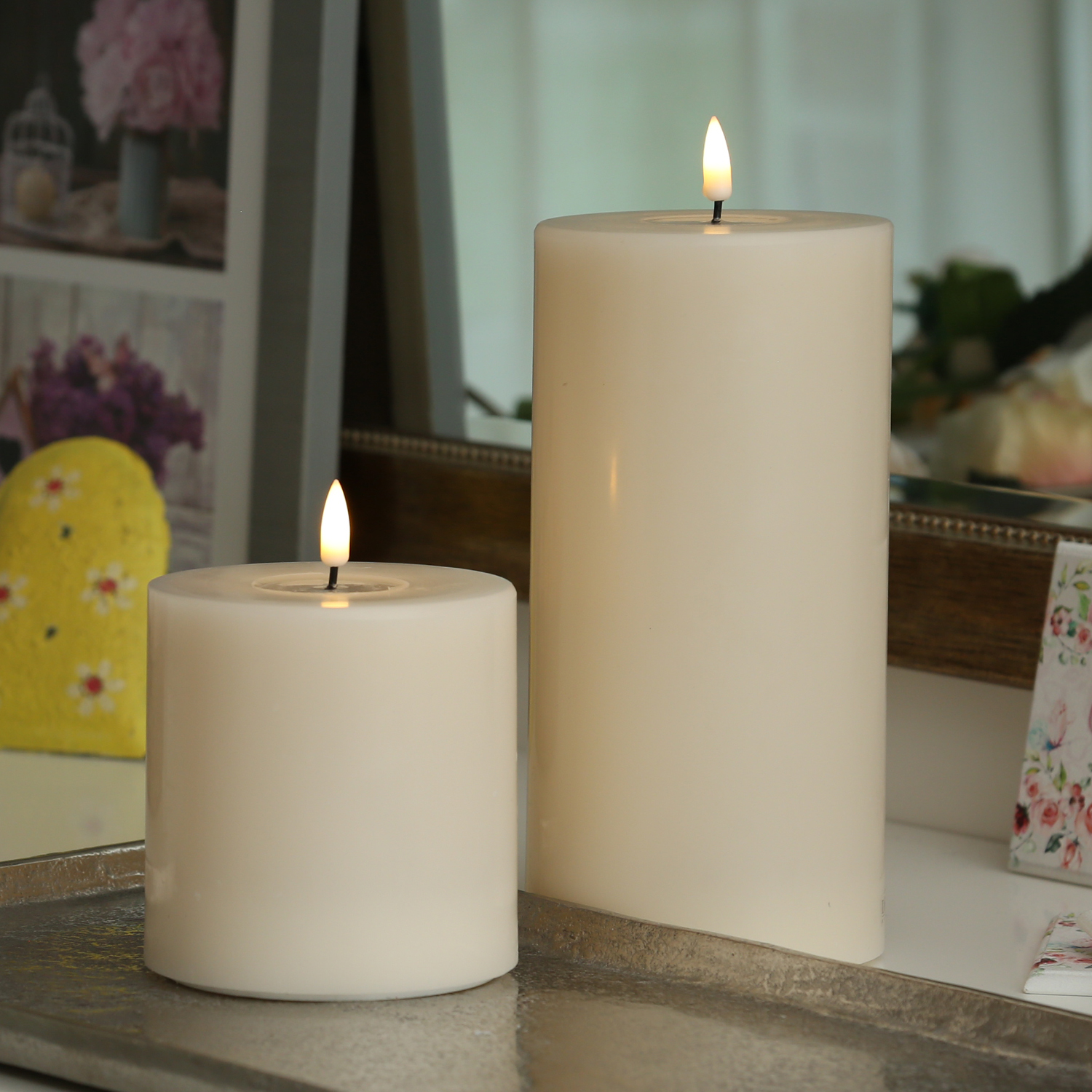 LED Stumpenkerze MIA - Echtwachs - realistische 3D Flamme - H: 10cm D:10cm - Batteriebetrieb - creme LED Stumpenkerze MIA - Echtwachs - realistische 3D Flamme - H: 10cm D:10cm - Batteriebetrieb - creme