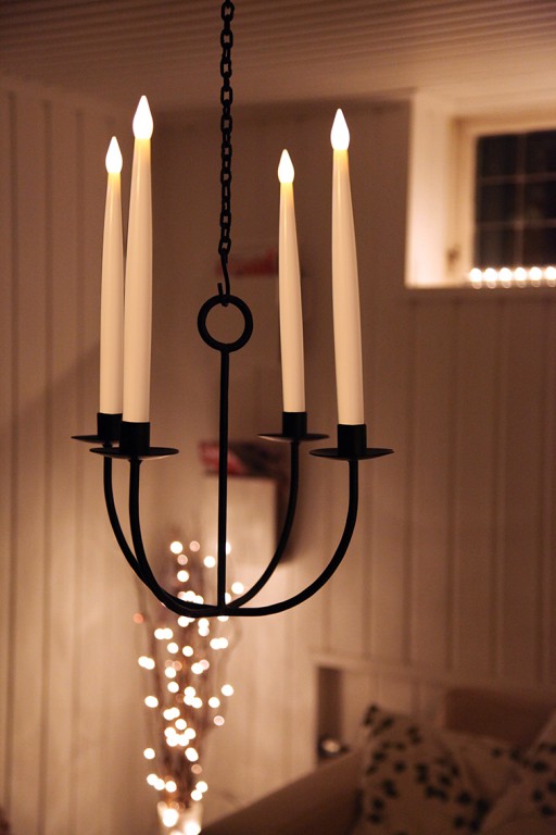 LED-Stabkerze "Paulina"- flackernde LED - H: 28cm - Batteriebetrieb - Fernbedienung - 4er Set - weiß