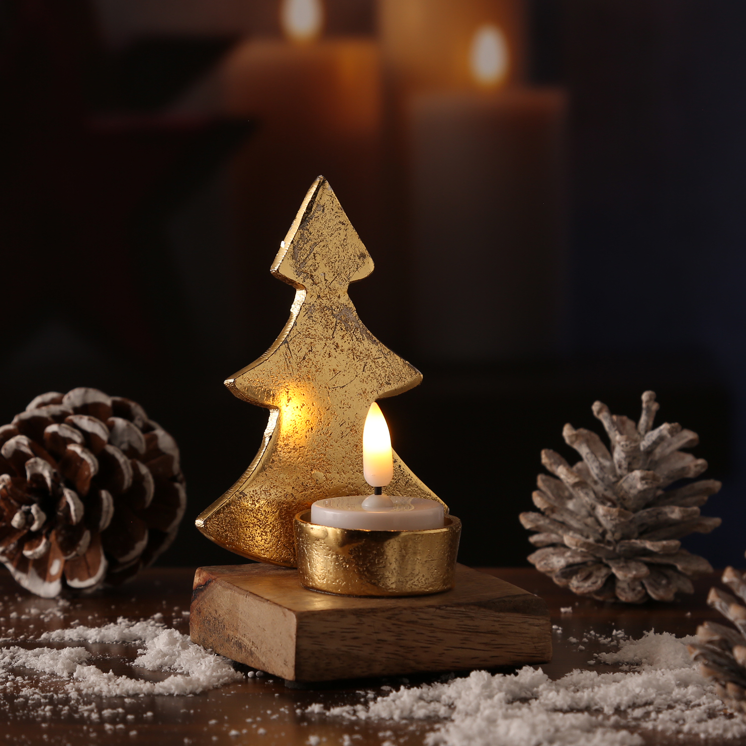 Teelichthalter TANNENBAUM - Aluminium - Mangoholzsockel - H: 13,2cm - natur, gold Teelichthalter TANNENBAUM - Aluminium - Mangoholzsockel - H: 13,2cm - natur, gold
