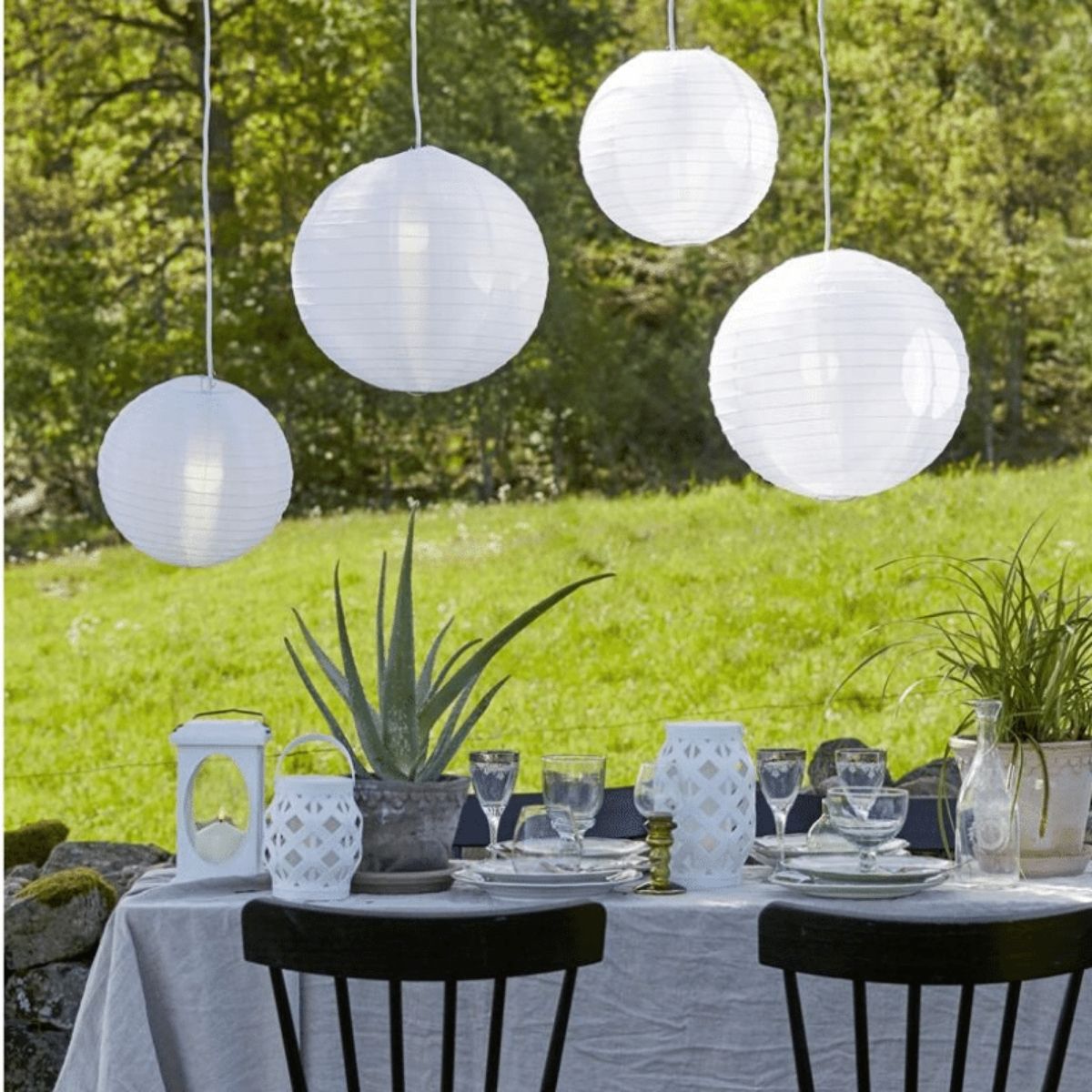 LED Laterne "Flame" - LED mit bewegtem Feuereffekt - H: 16cm, D: 14cm - Timer - weiß LED Laterne "Flame" - LED mit bewegtem Feuereffekt - H: 16cm, D: 14cm - Timer - weiß