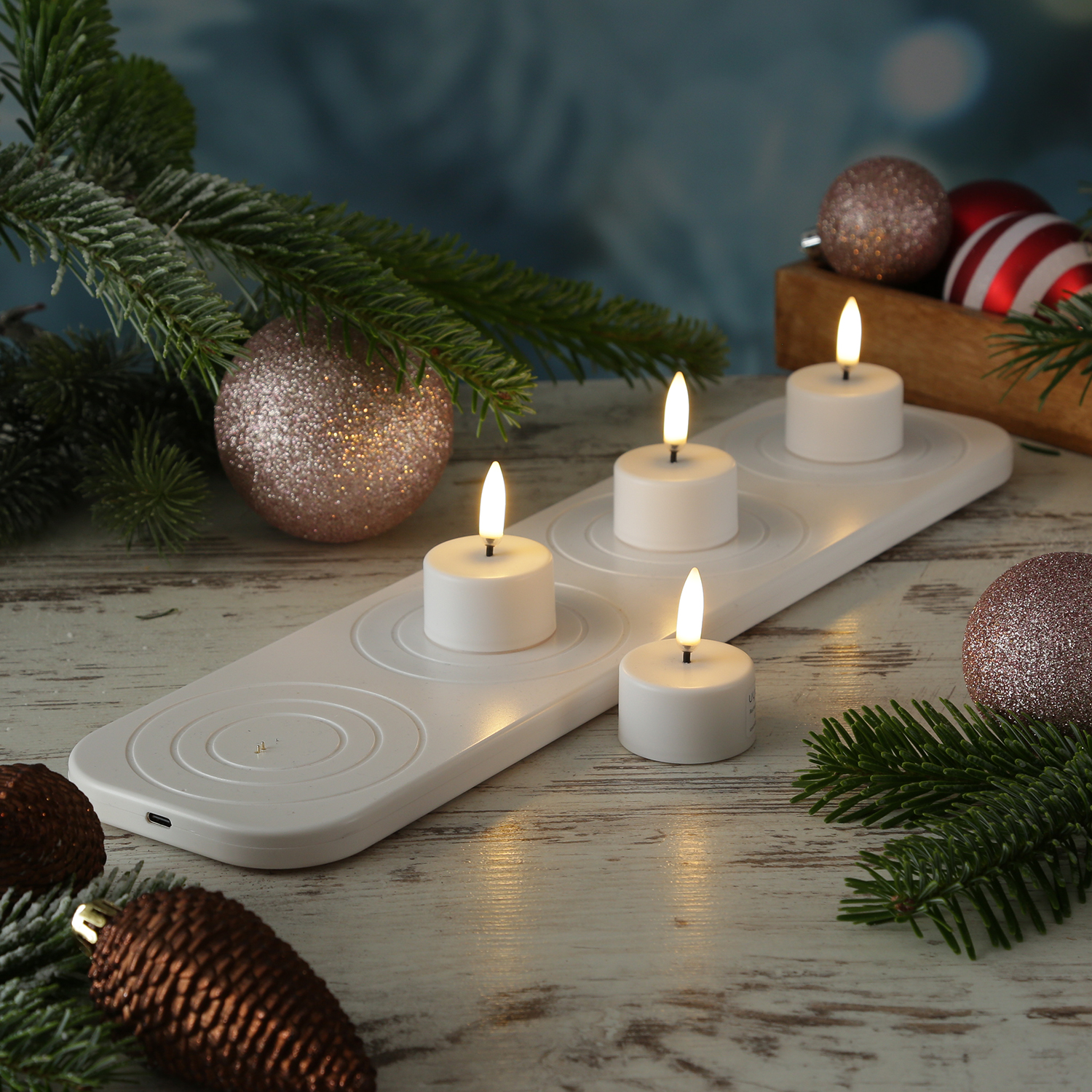 LED Mini Teelichter - 4 wiederaufladbare LED Teelichter mit Ladestation - Timer - für Außen