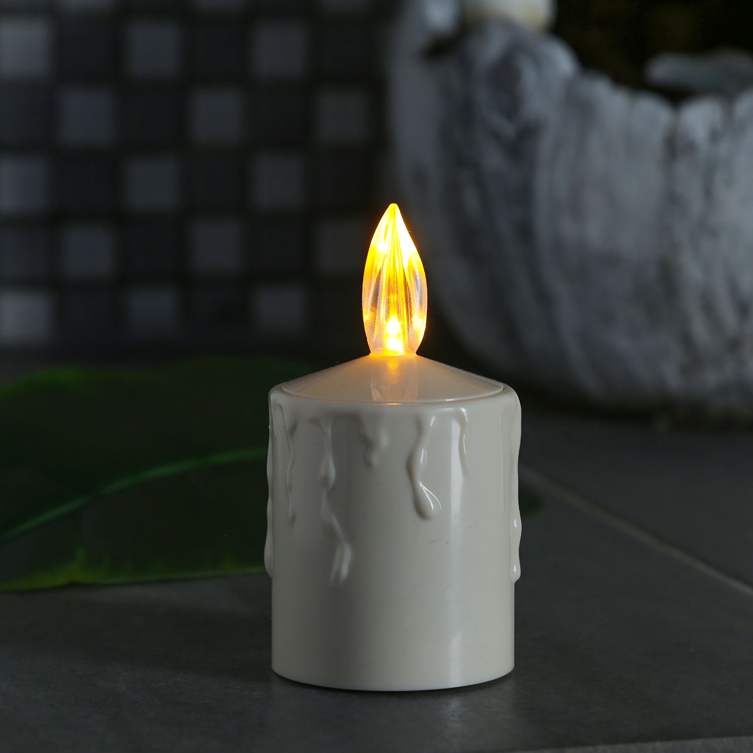 LED Kerze - Grabkerze - Grablicht - H: 11,5cm/D: 6cm - Sensor - für Außen - bis 500h - beige